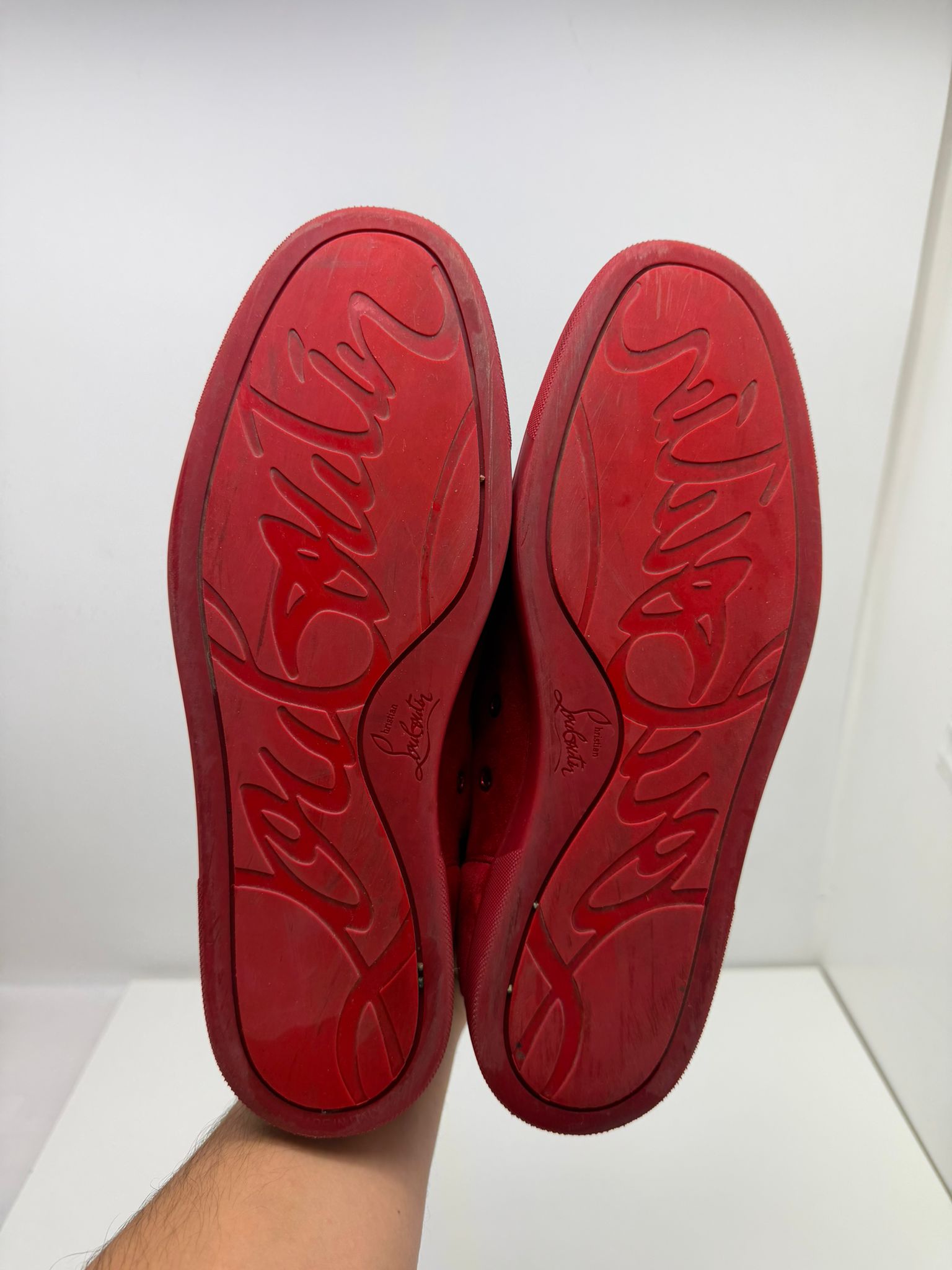 Christian Louboutin 44 basse rosse