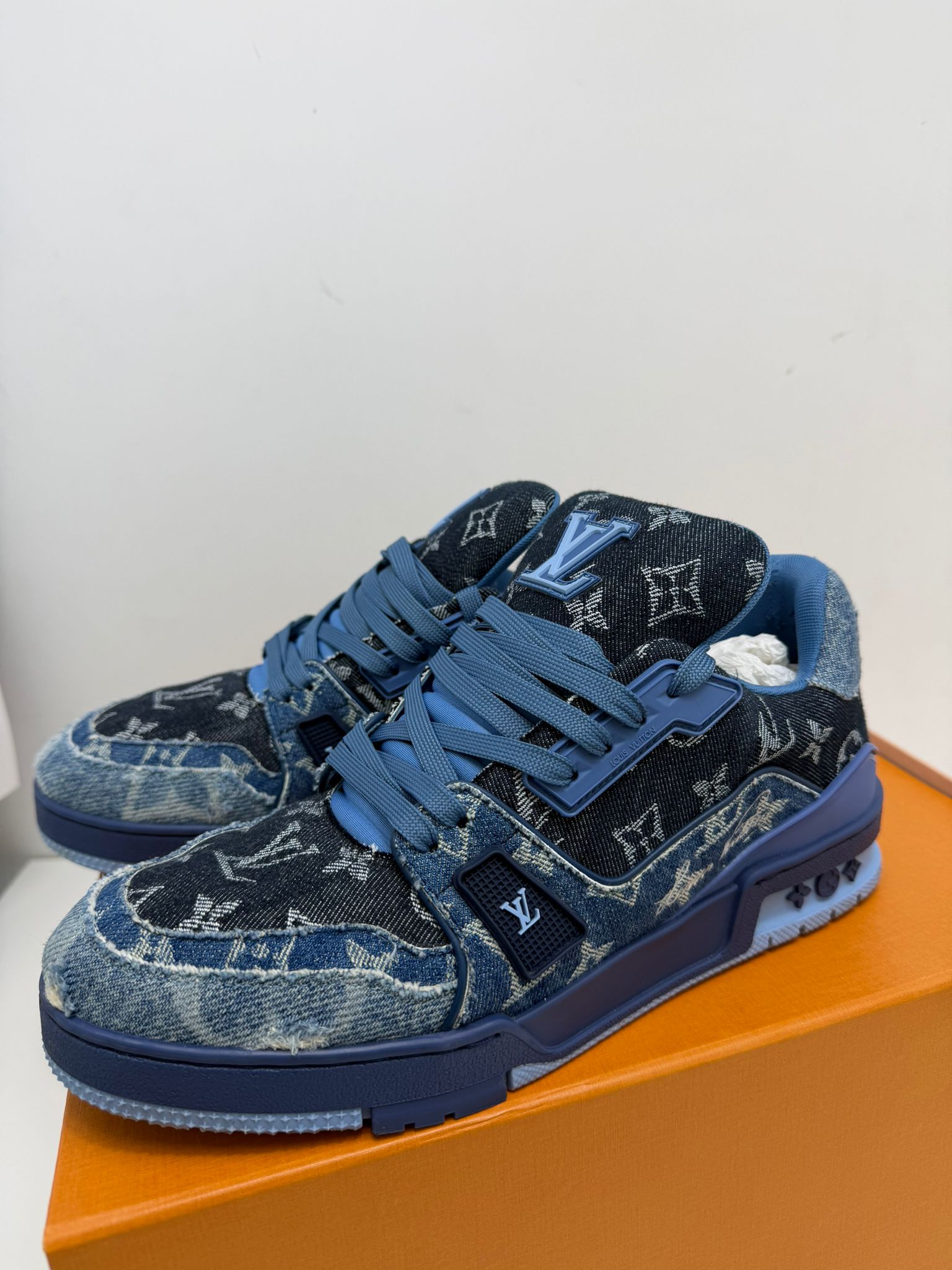 Louis Vuitton trainer 42 denim