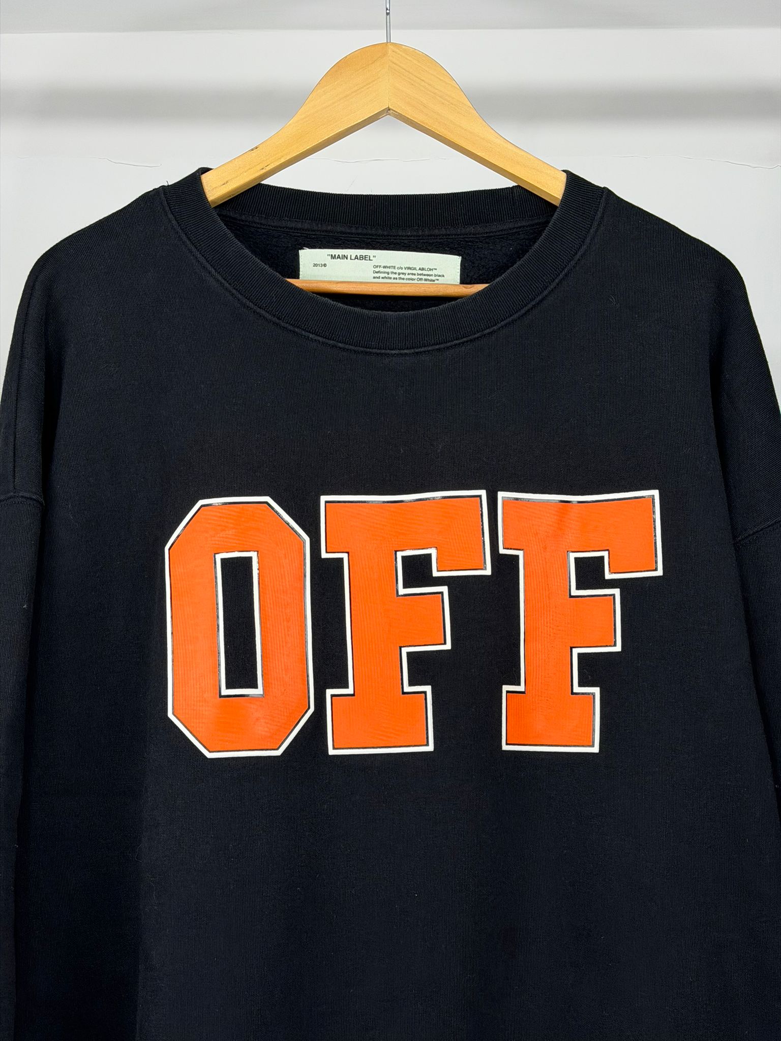 Felpa Off white Size M nera e arancione