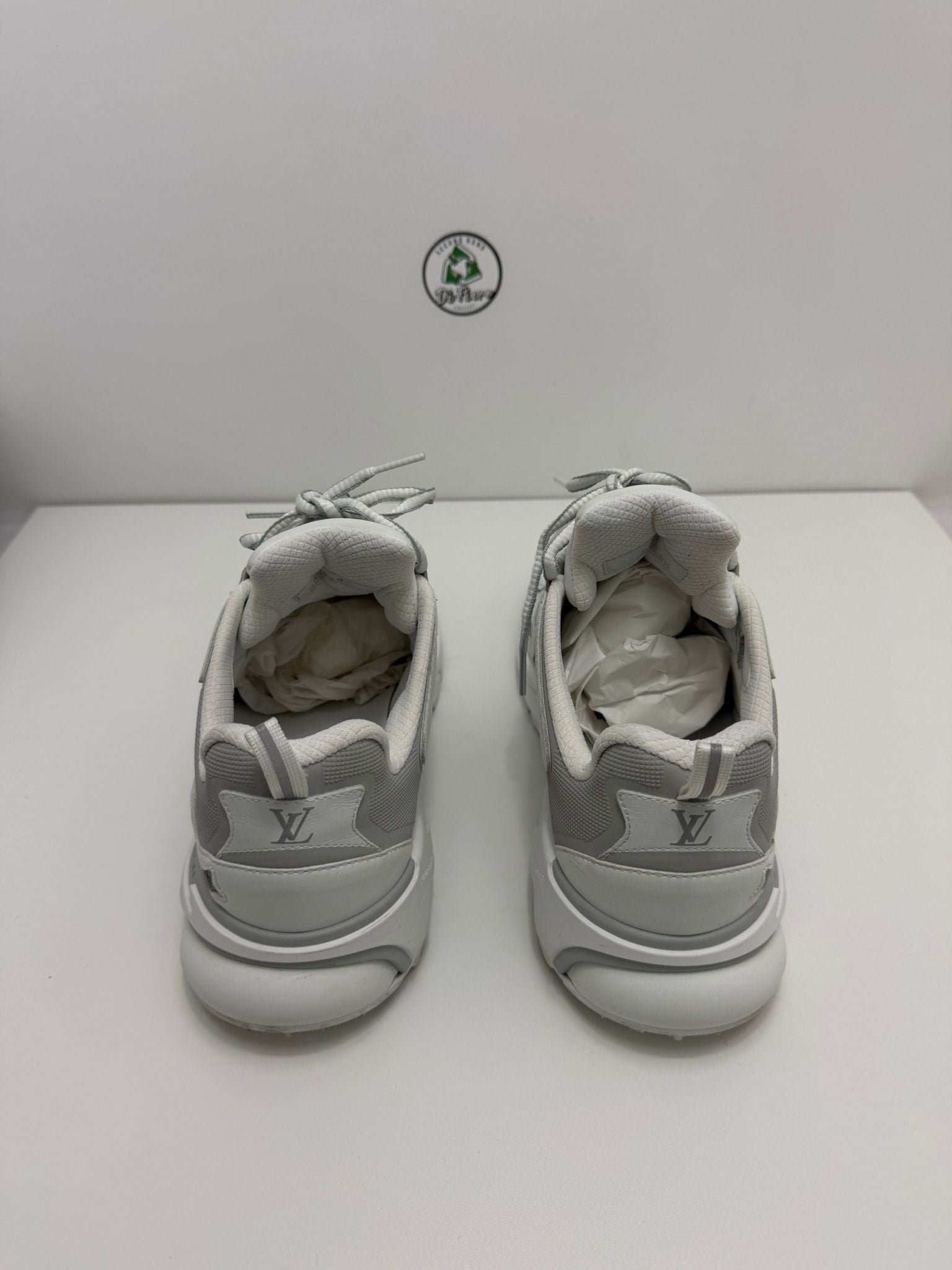 Louis Vuitton skate 8.5= 43.5 grigie e bianche