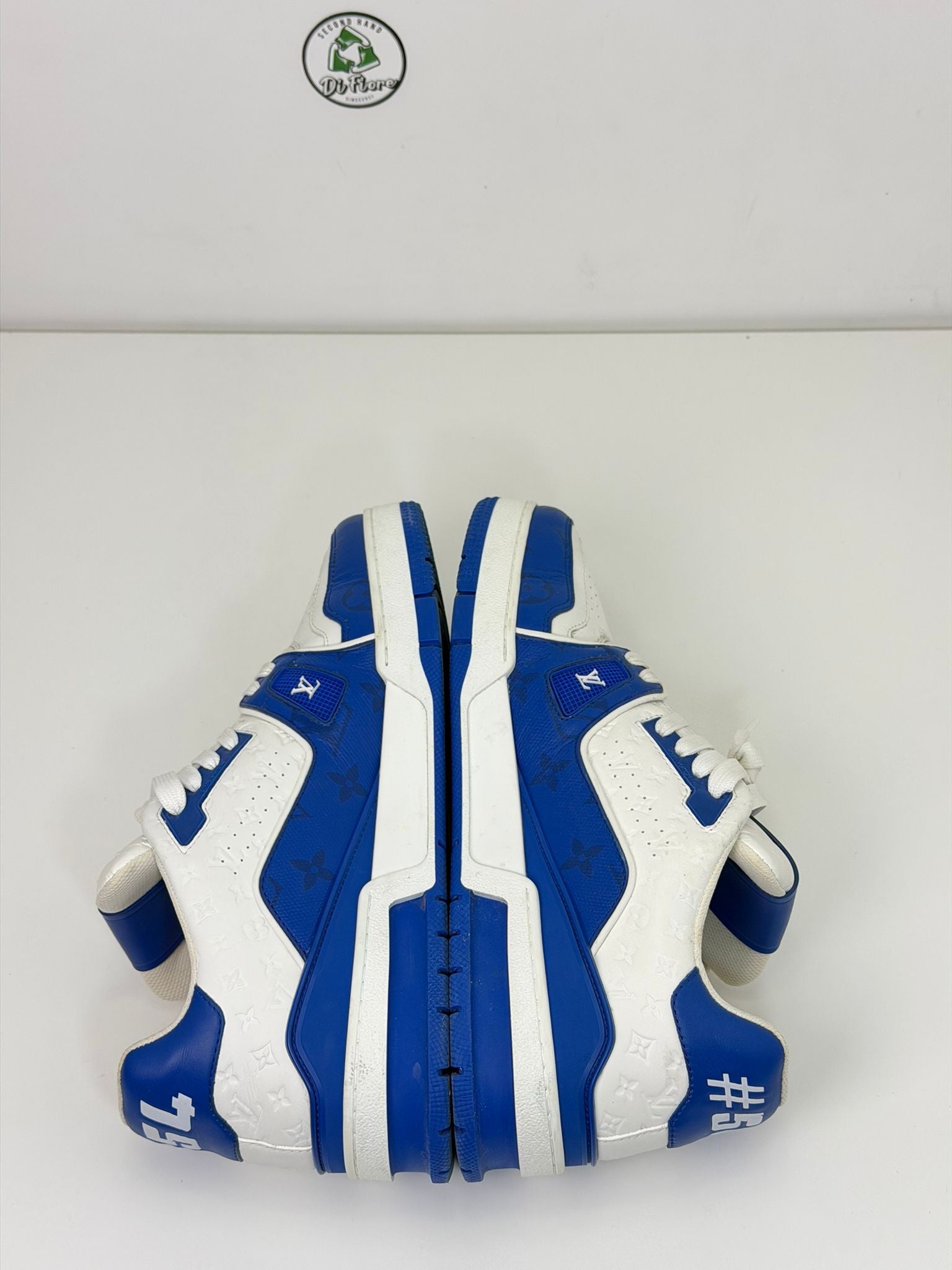 Louis Vuitton trainer 7.5=41.5 veste 42.5 bianca e blu