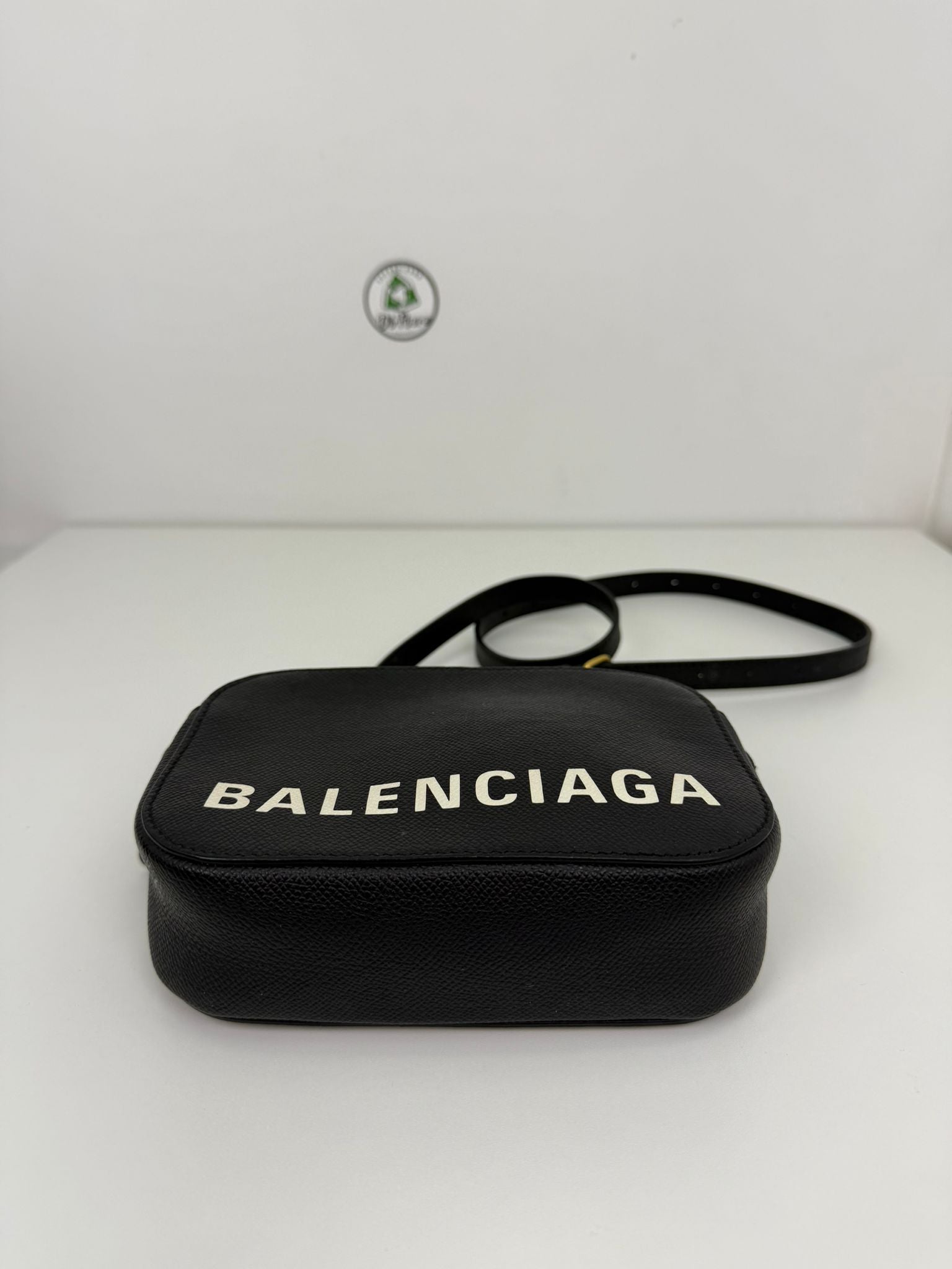 borsa Balenciaga nera e bianca