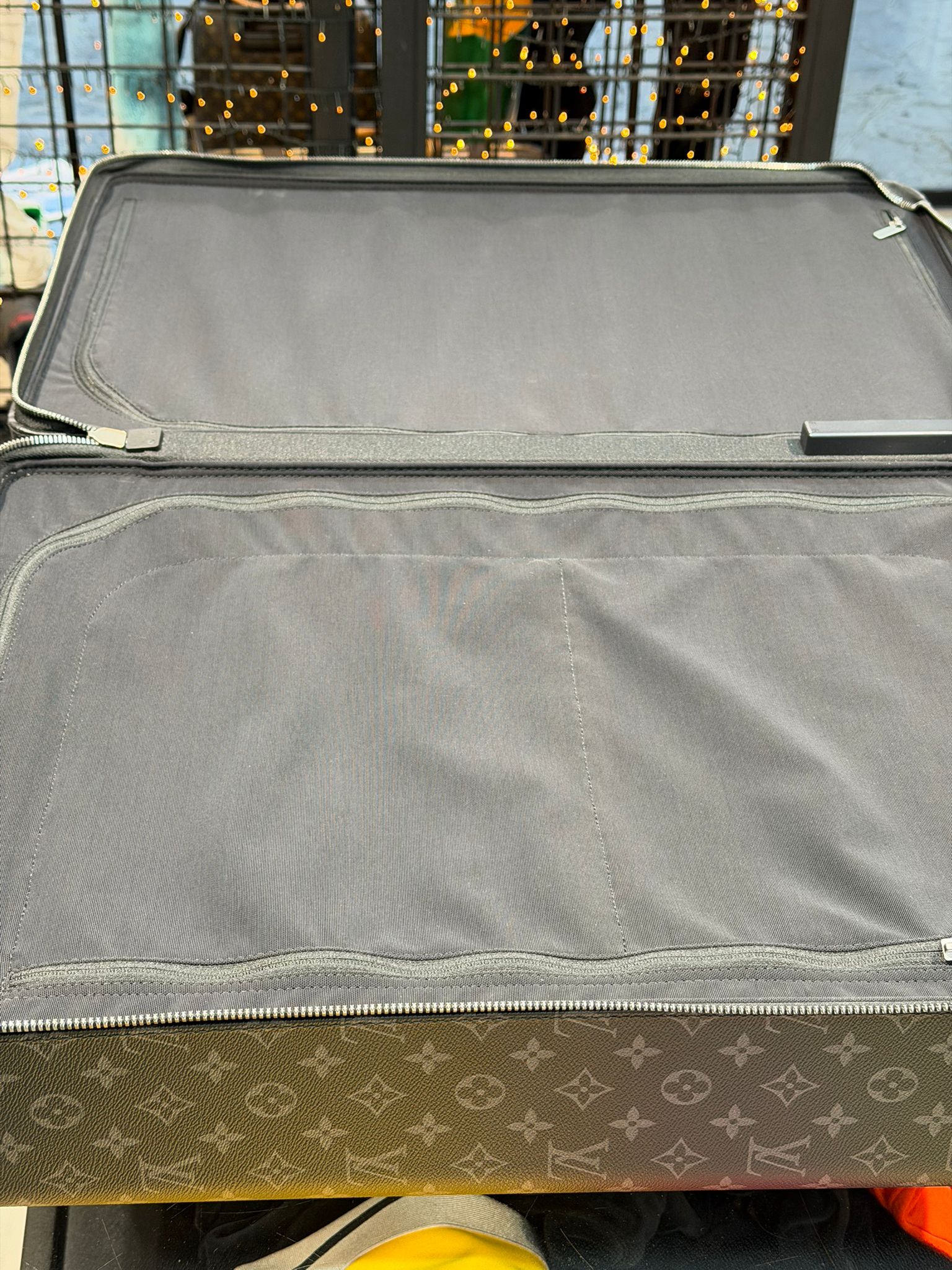 valigia Louis Vuitton Horizon 70 monogram Lv  nera