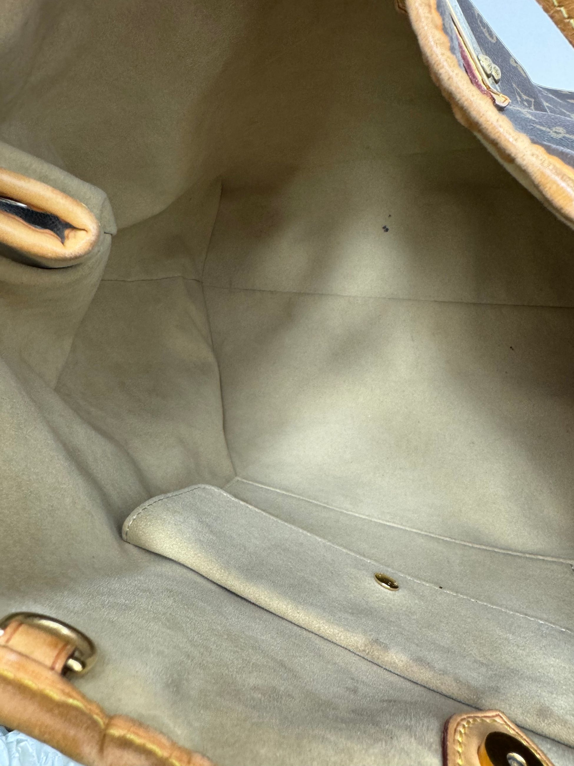 Louis Vuitton Galleria GM