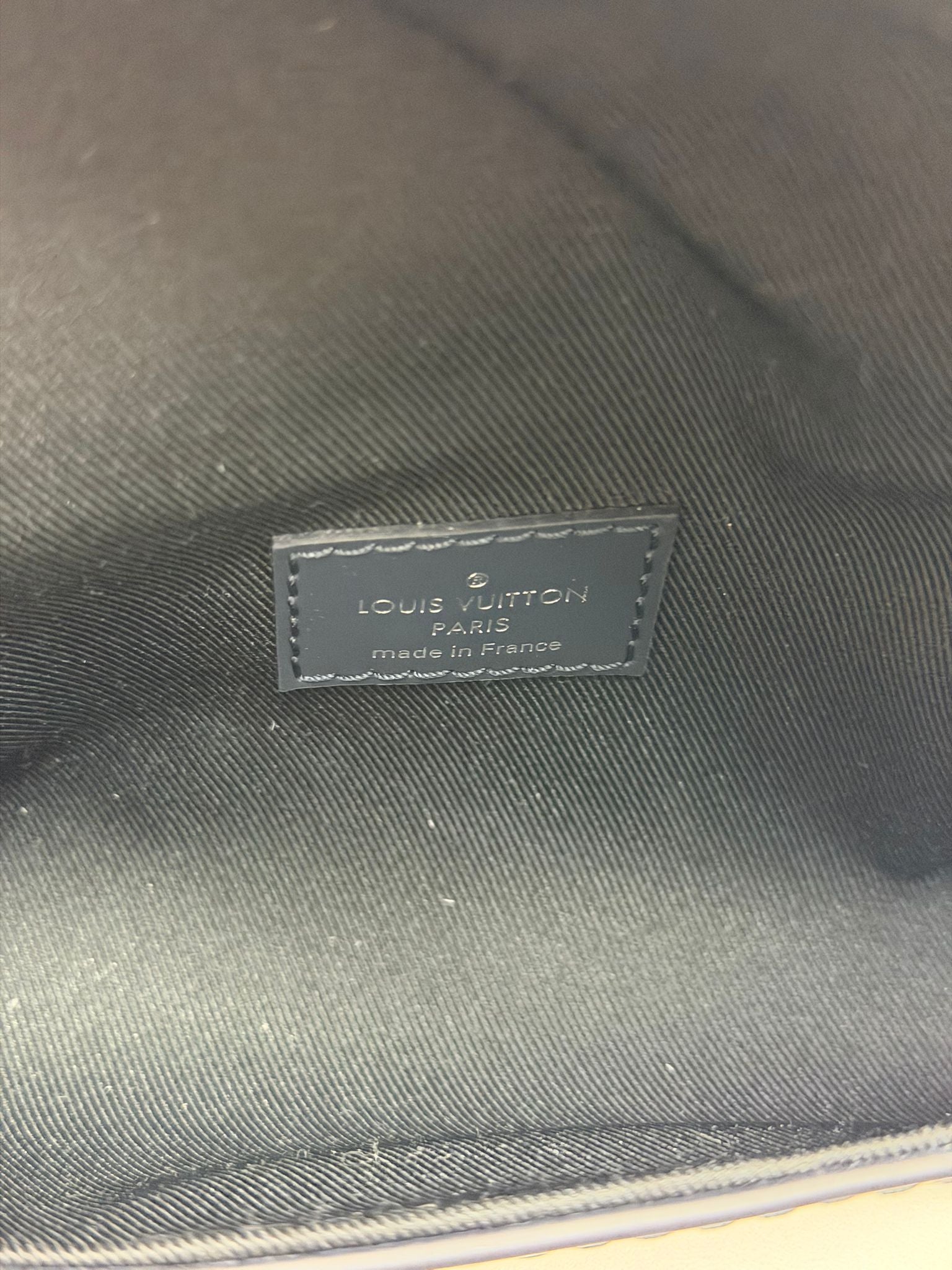 borsello Louis Vuitton nero blu e bianco