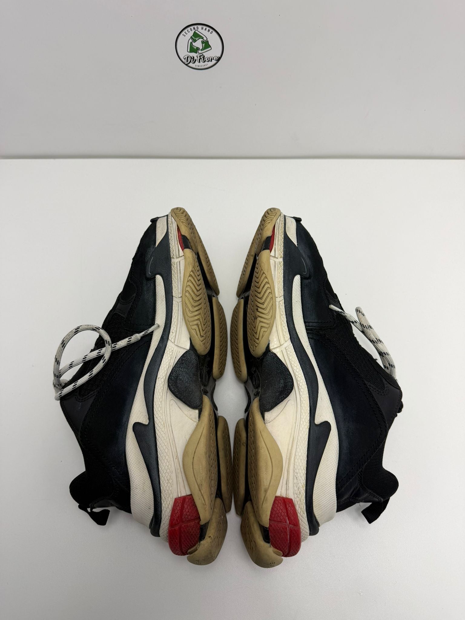 Balenciaga triple s Size 41 nere