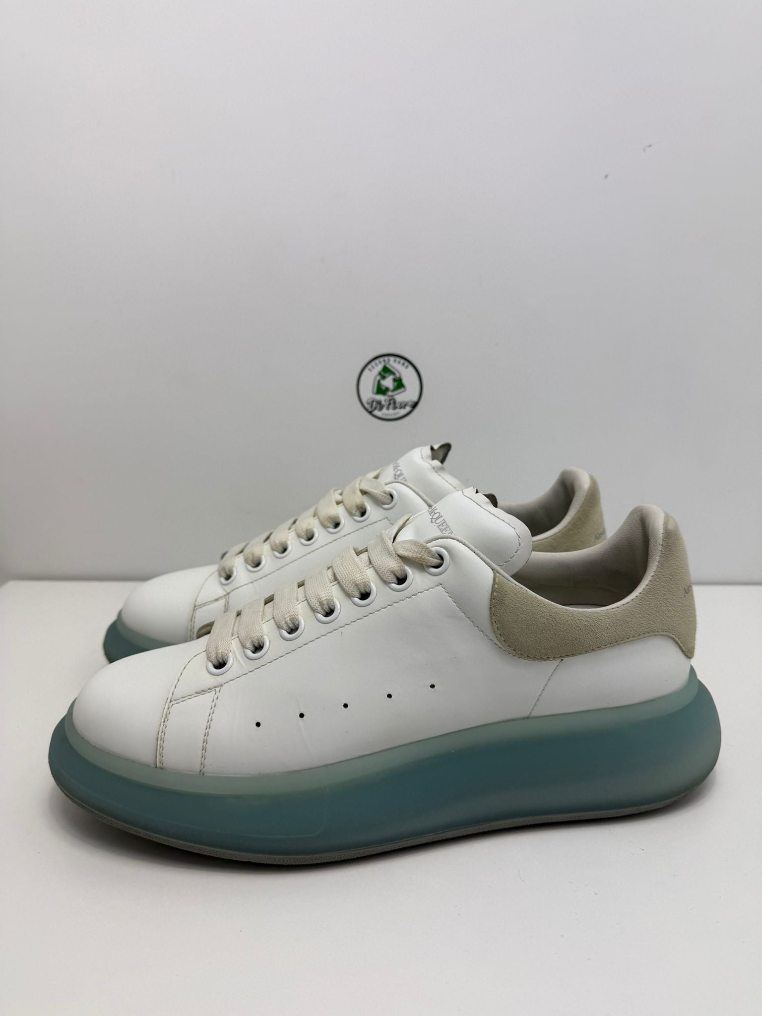 Alexander McQueen 42.5