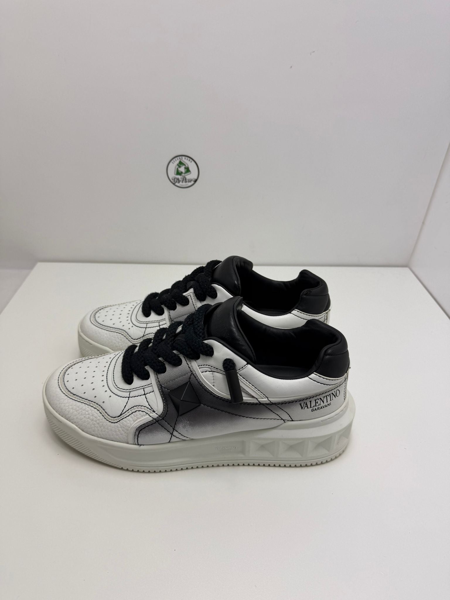 Valentino Size 42 Bianca e nera