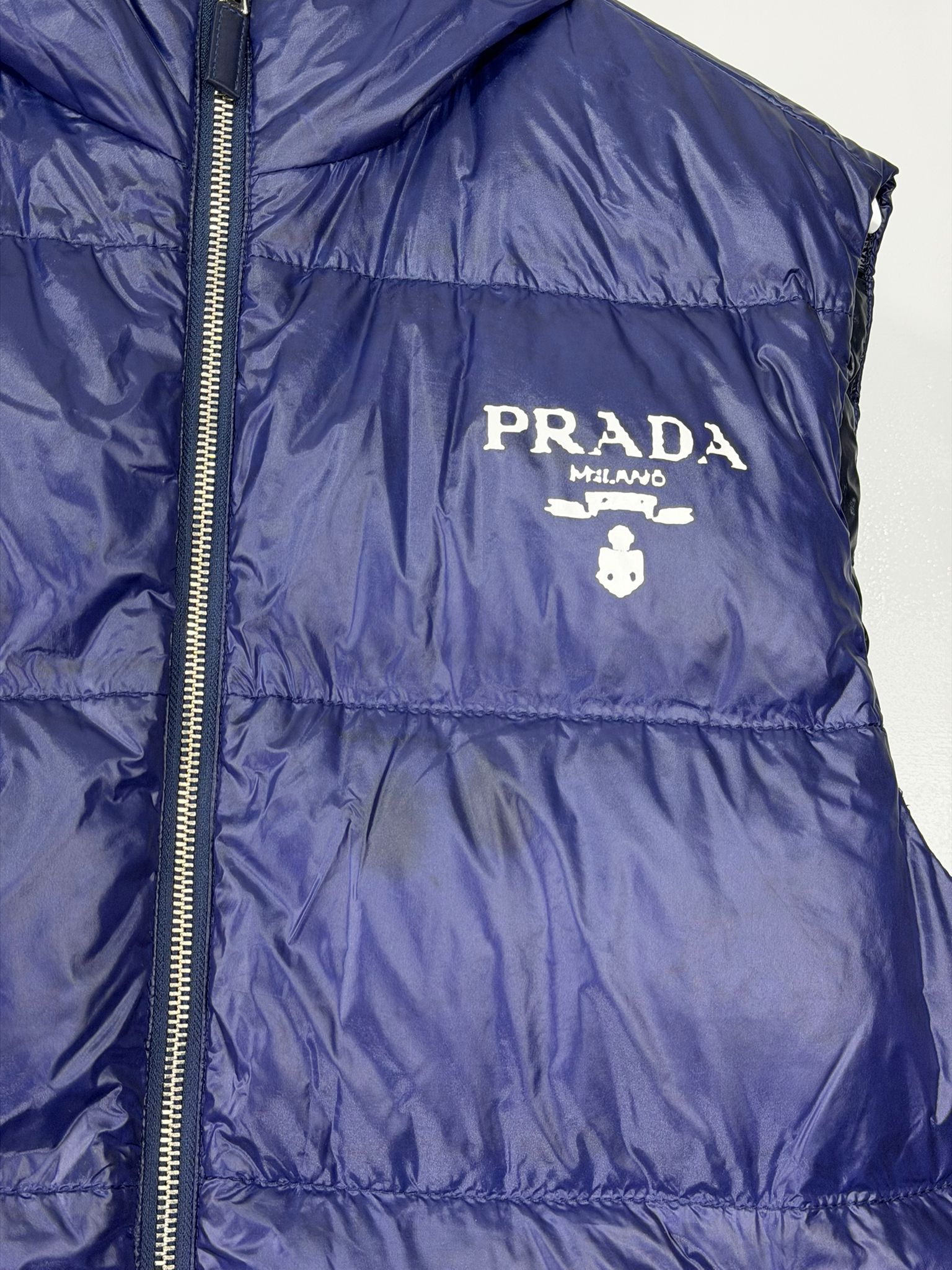 smanicato Prada Size M Viola