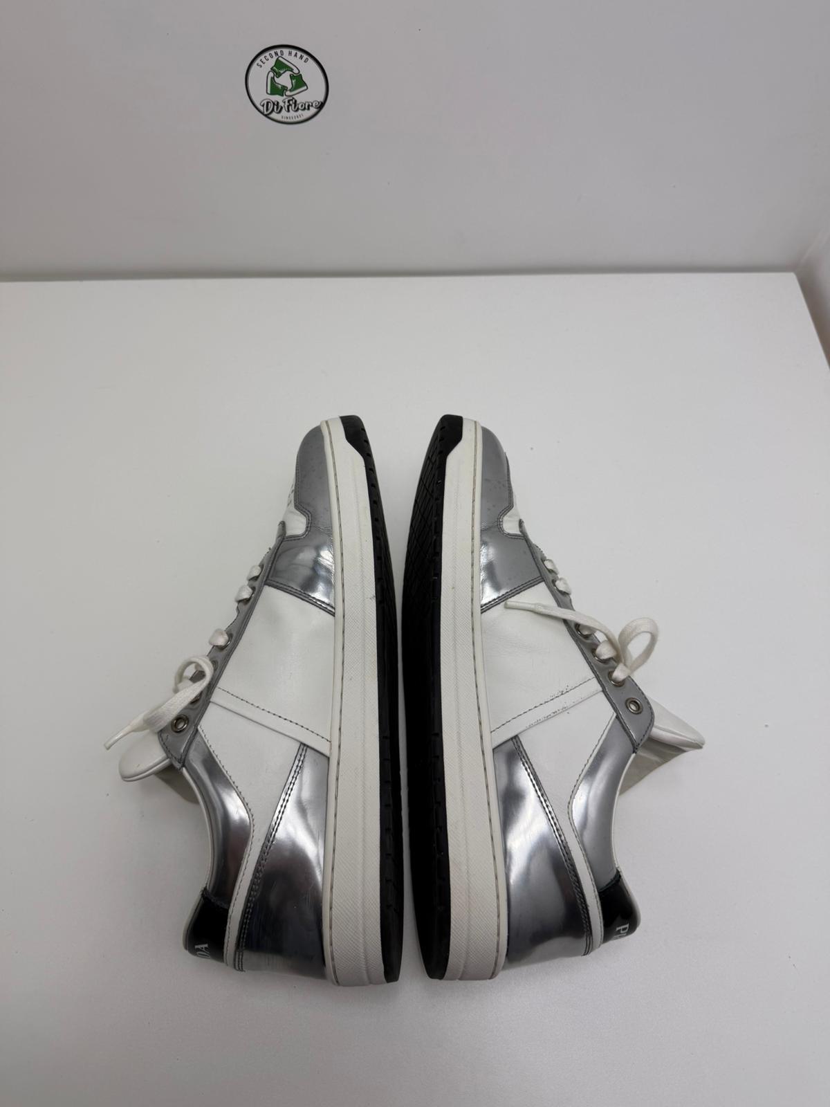 Prada Size 8.5=42.5 argento e bianca