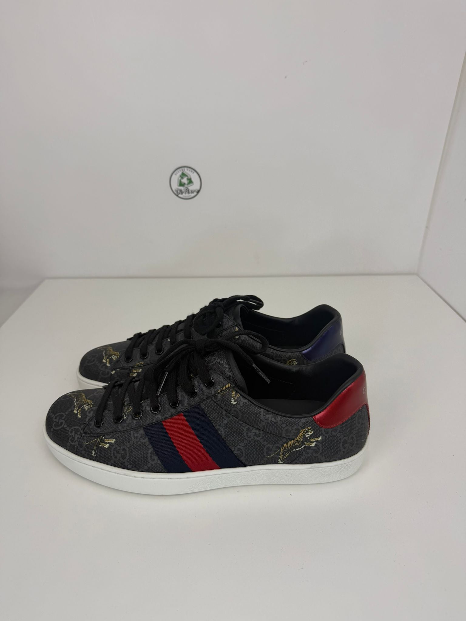 Gucci Size 7.5=41.5 nere blu e rosse