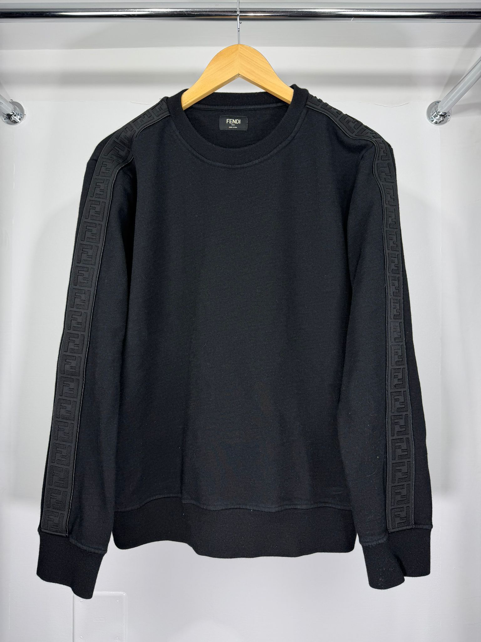 Felpa e Pantalone Fendi Size M e L nera