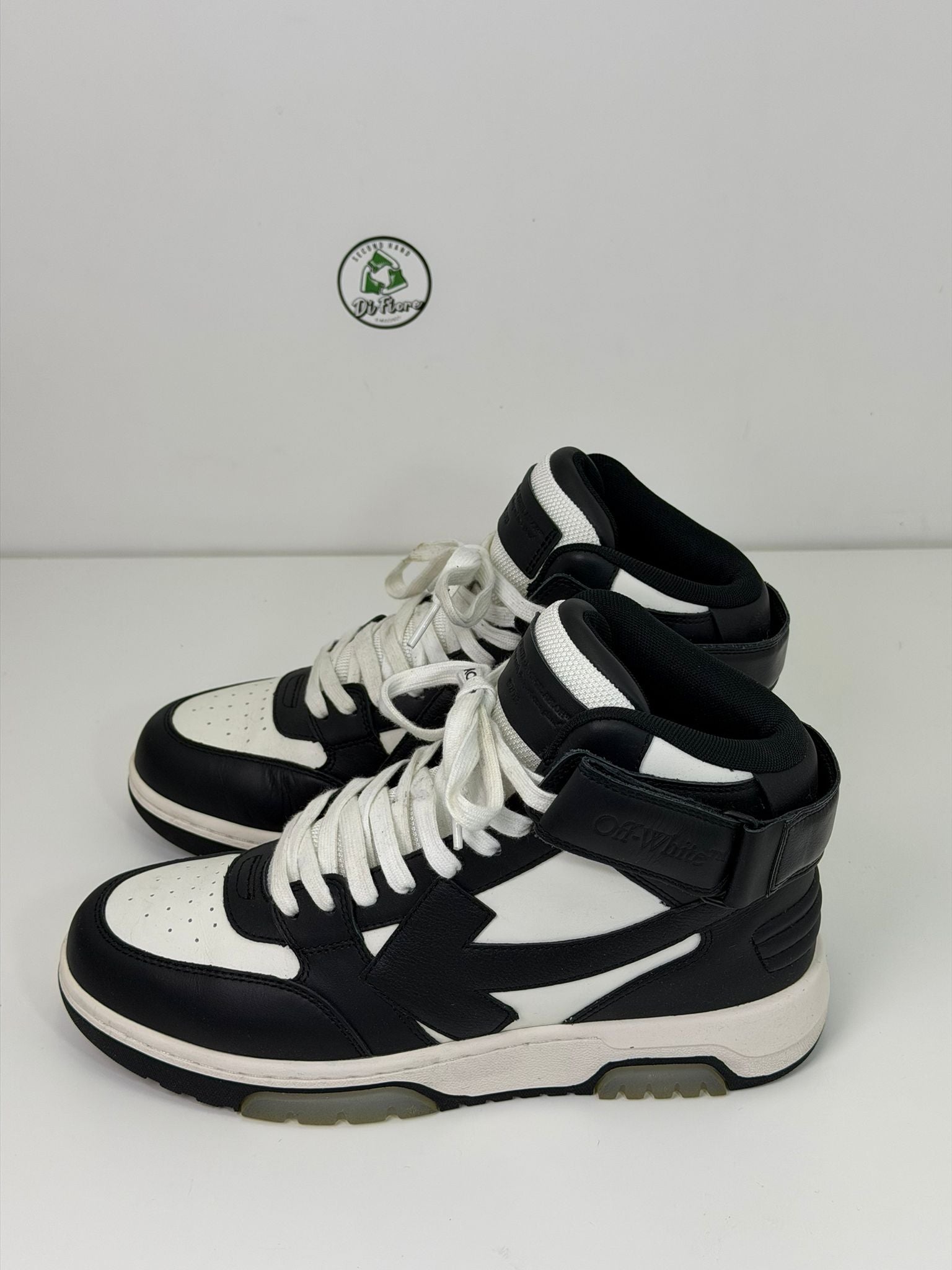 Off white 40 bianche e nere