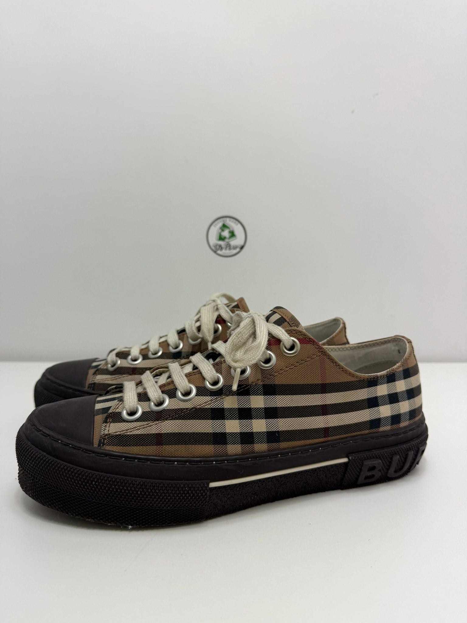 burberry sneakers 39.5