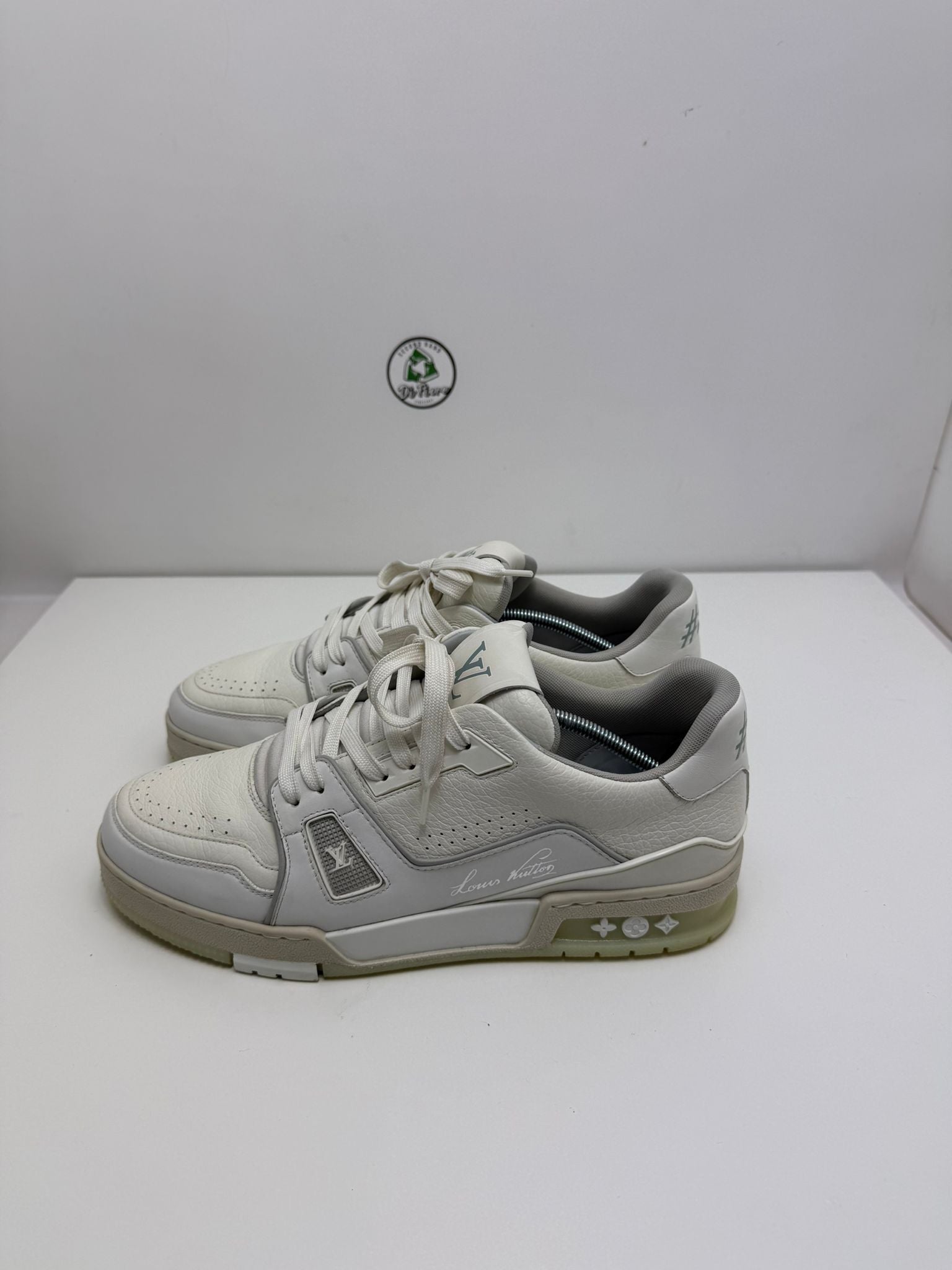 Louis Vuitton trainer 7.5=41.5 veste 42.5 bianca