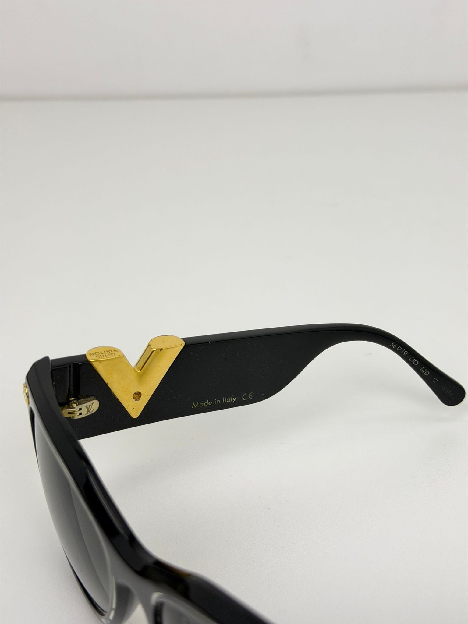 occhiali Louis Vuitton neri e oro