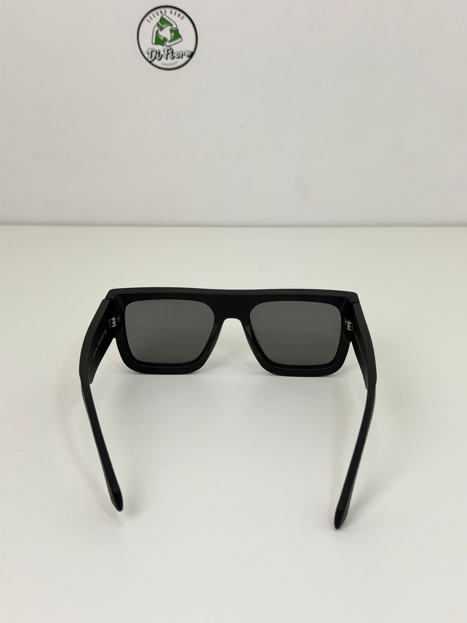 occhiali Louis Vuitton nero opaco