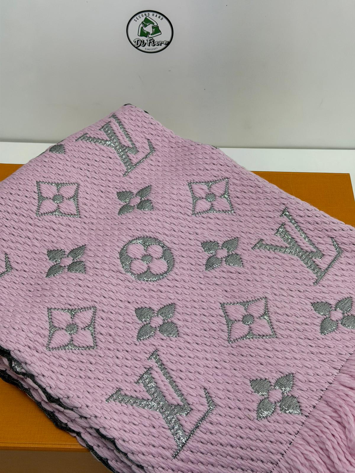 sciarpa logo mania Louis Vuitton rosa argento
