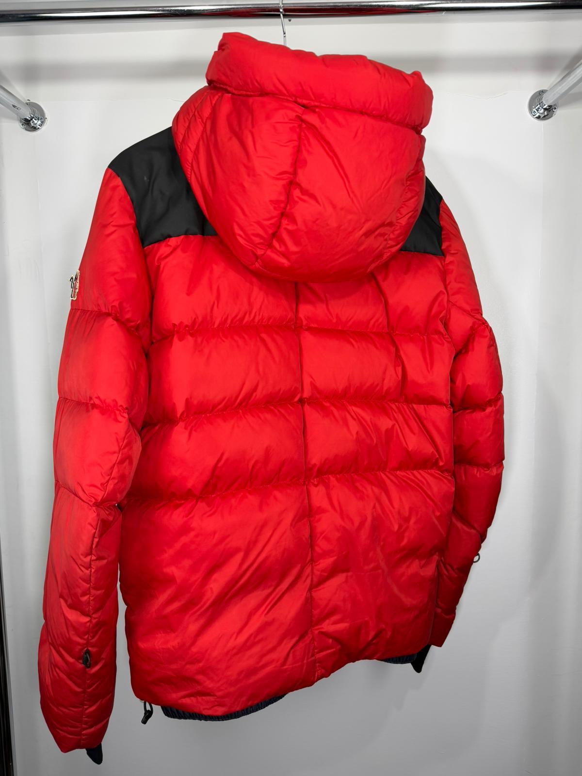 Moncler Size 3=M rosso e nero