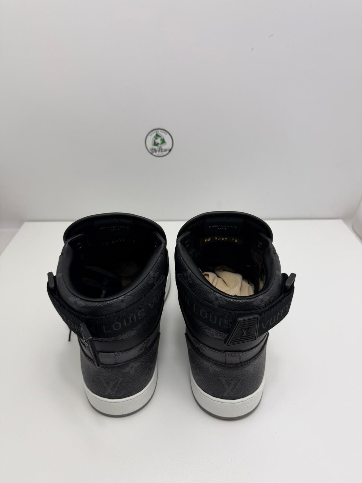 Louis Vuitton skate 10=44 veste 45 grigie e nere