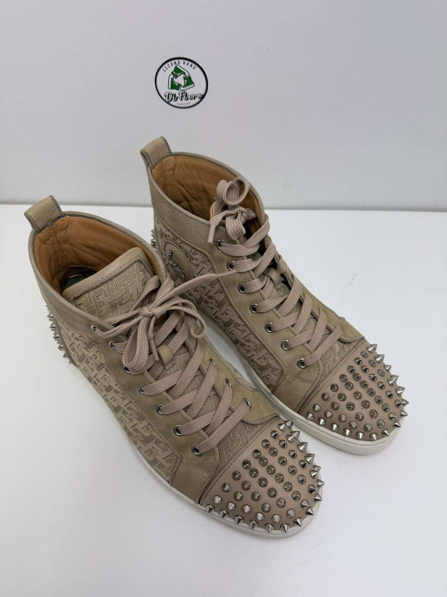 Christian Louboutin 43 alta beige