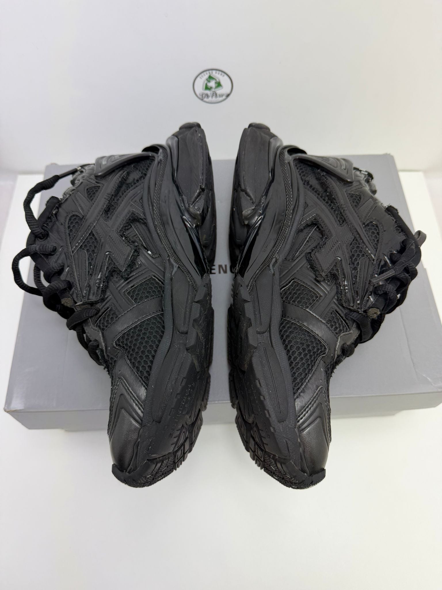 Balenciaga runner 43