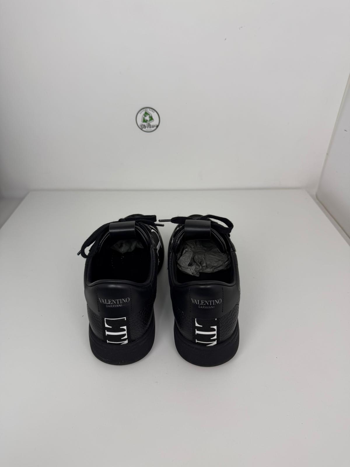 Valentino Size 41 nera e bianca
