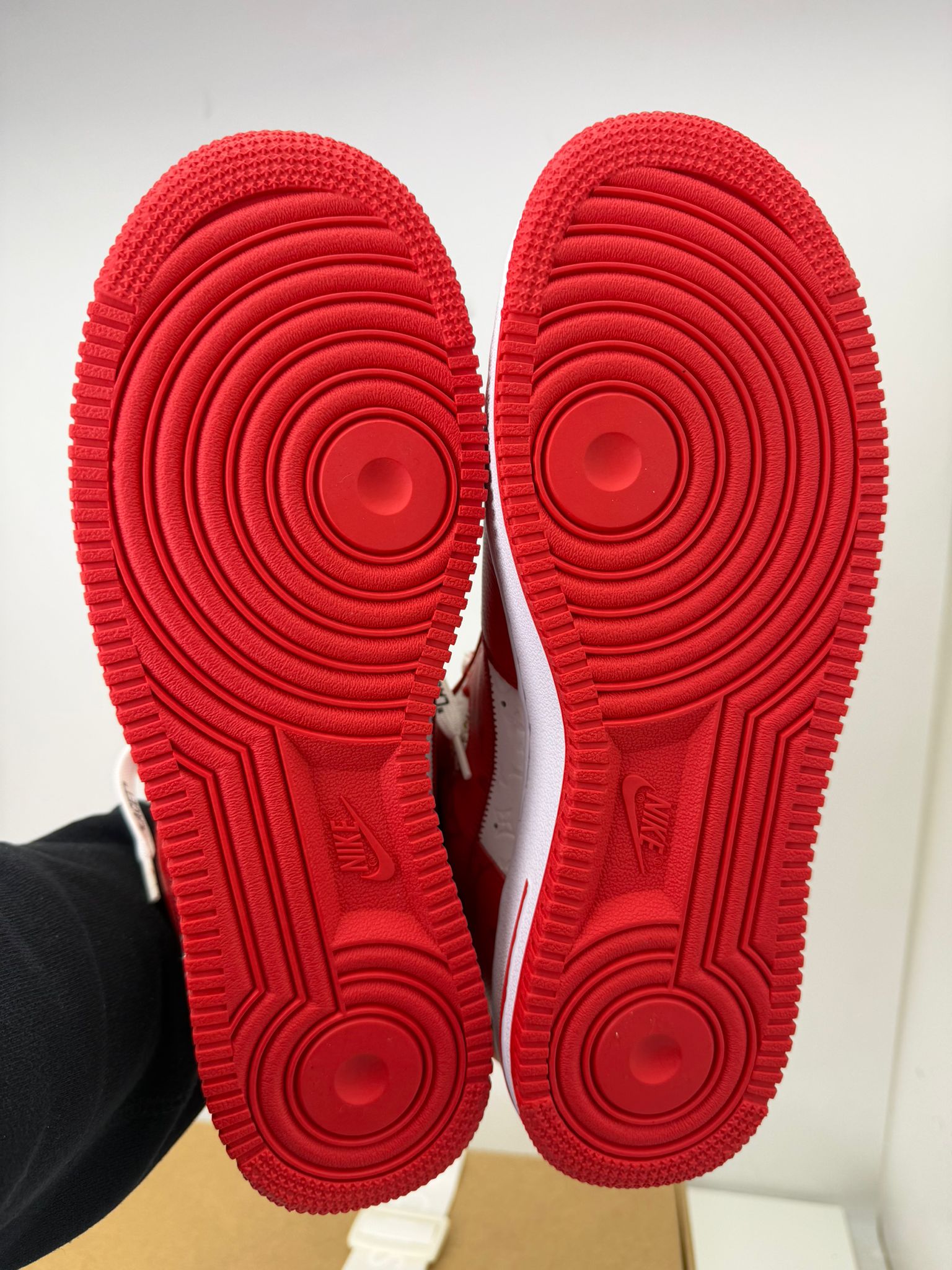 Nike X Louis Vuitton 8=42 bianca e rossa