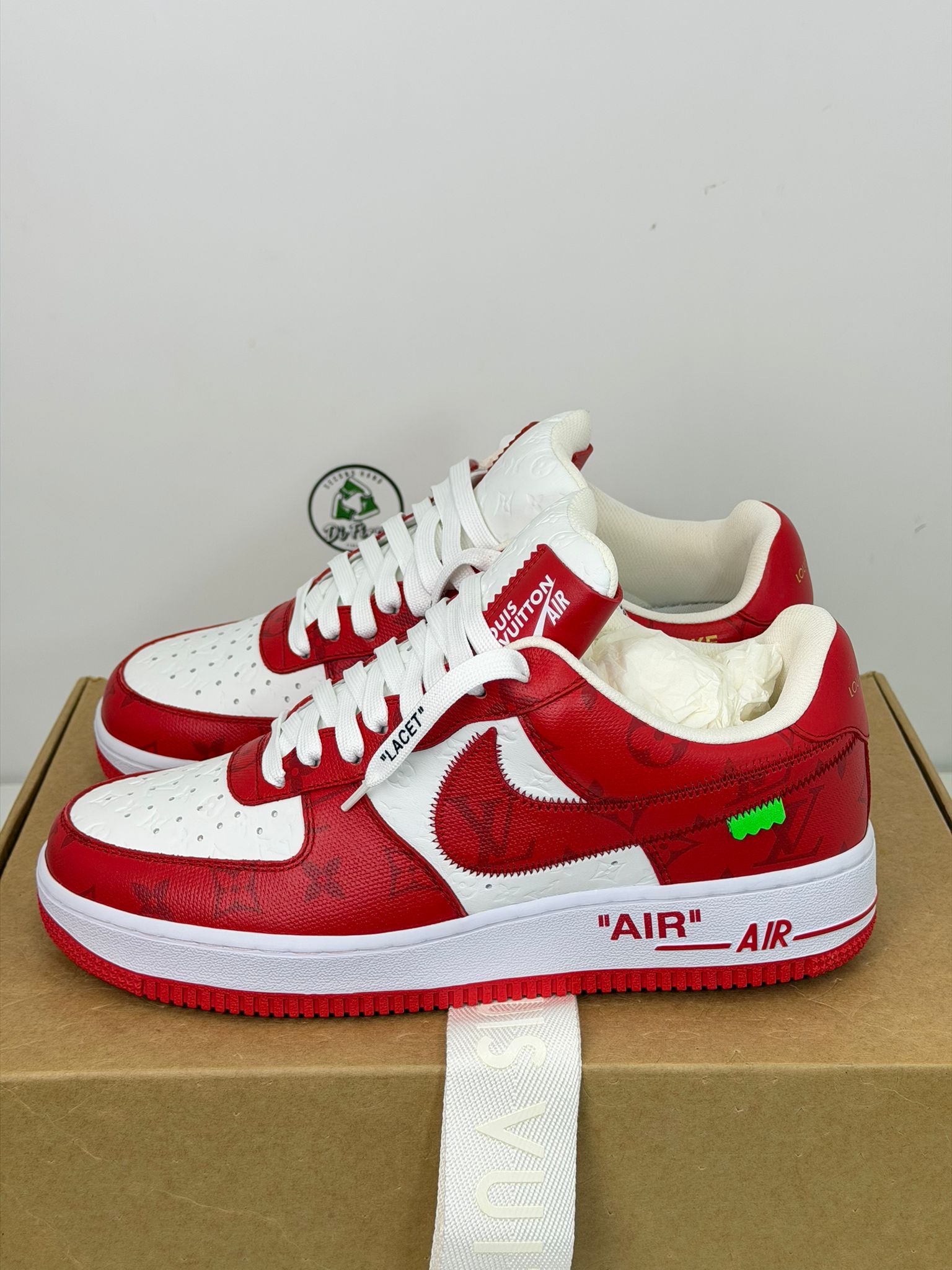 Nike X Louis Vuitton 8=42 bianca e rossa