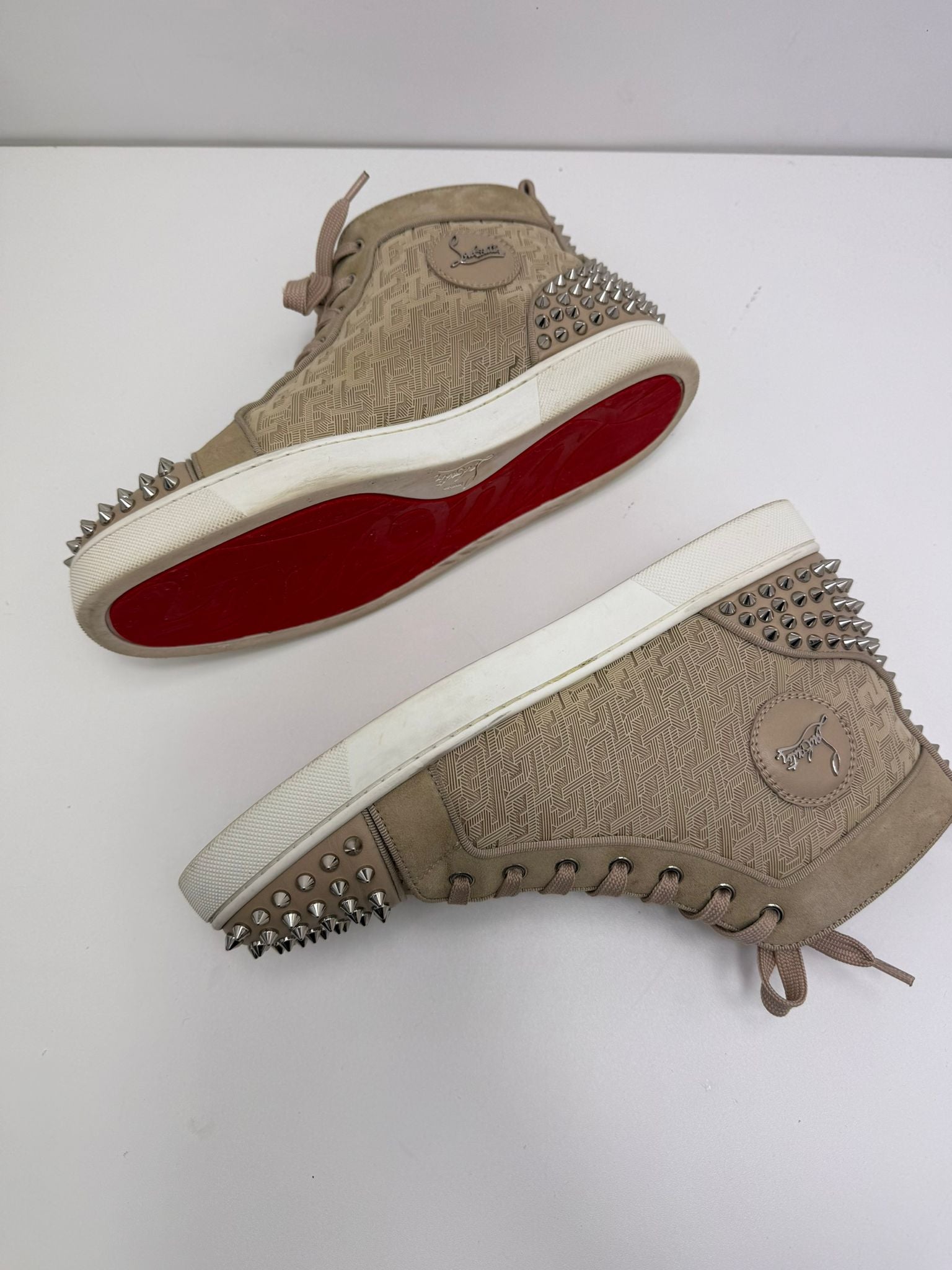 Christian Louboutin 43 alta beige