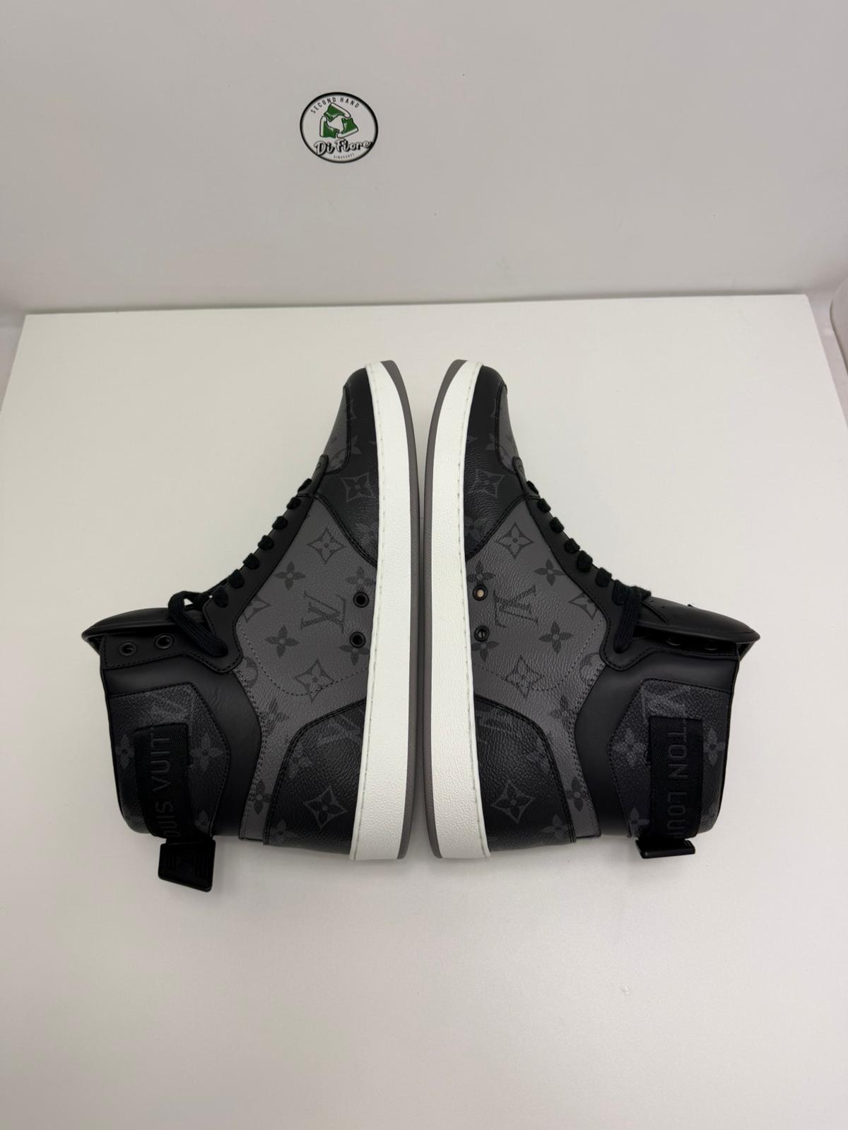 Louis Vuitton skate 10=44 veste 45 grigie e nere