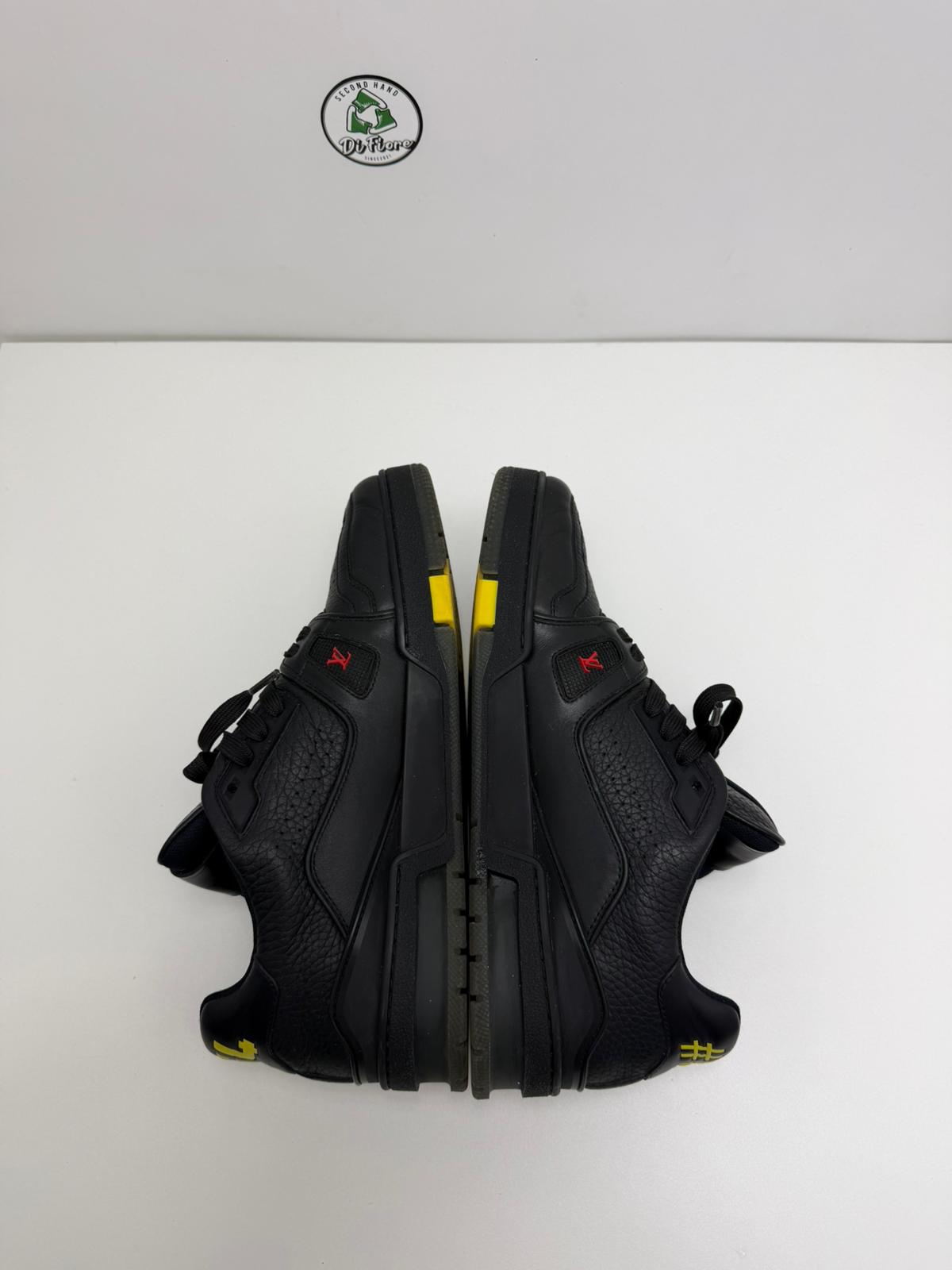 Louis Vuitton trainer 7.5=41.5 veste 42.5 nera e multicolore