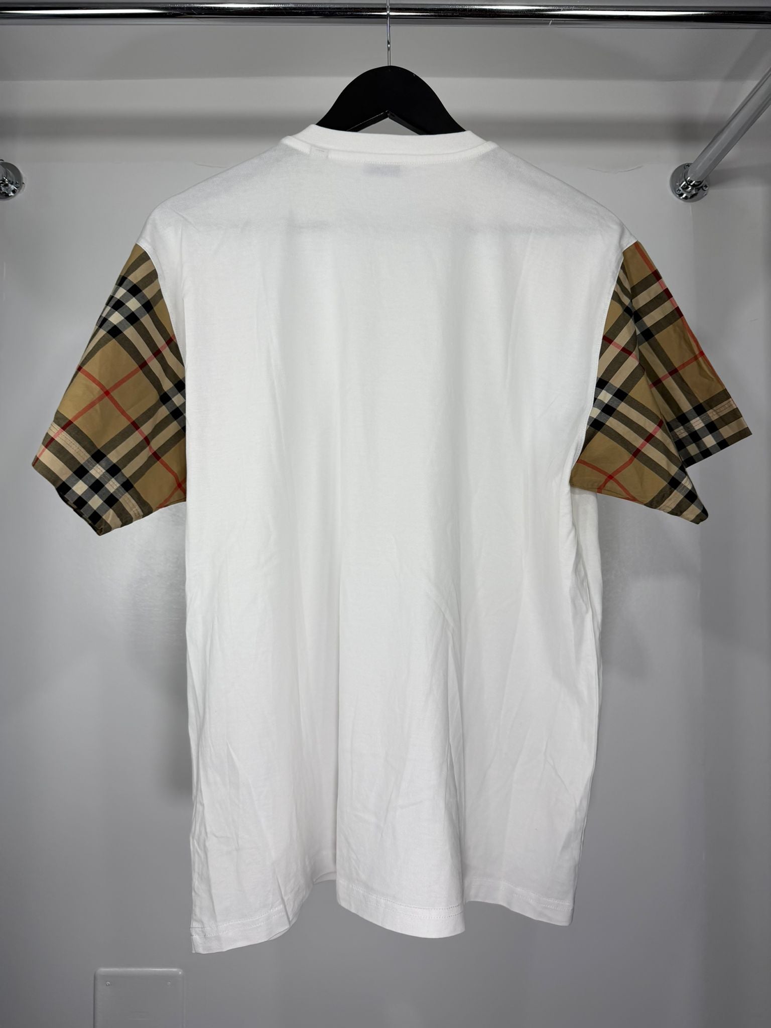 T-shirt burberry bianco e marrone Size M