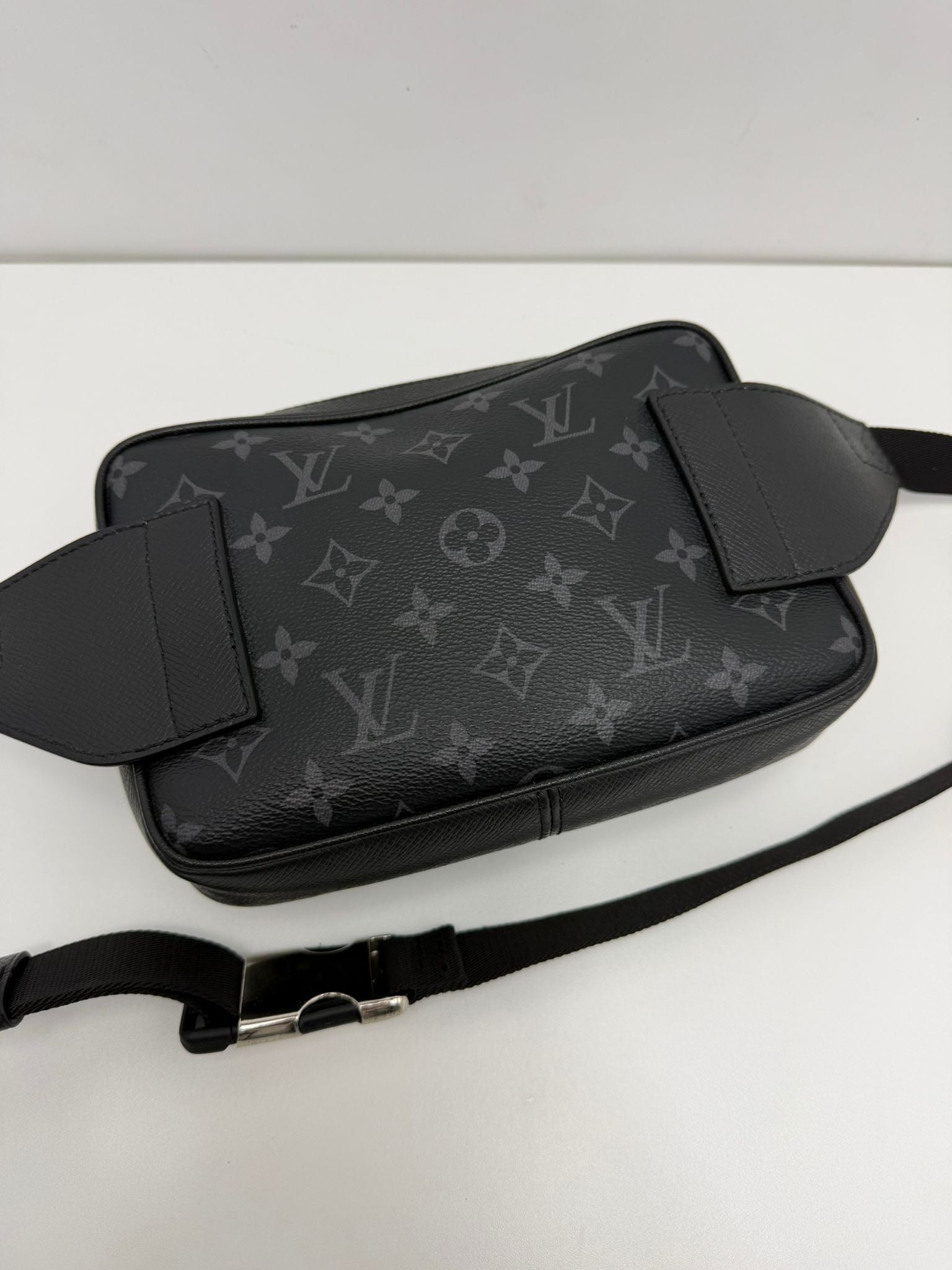 borsello Louis Vuitton nero