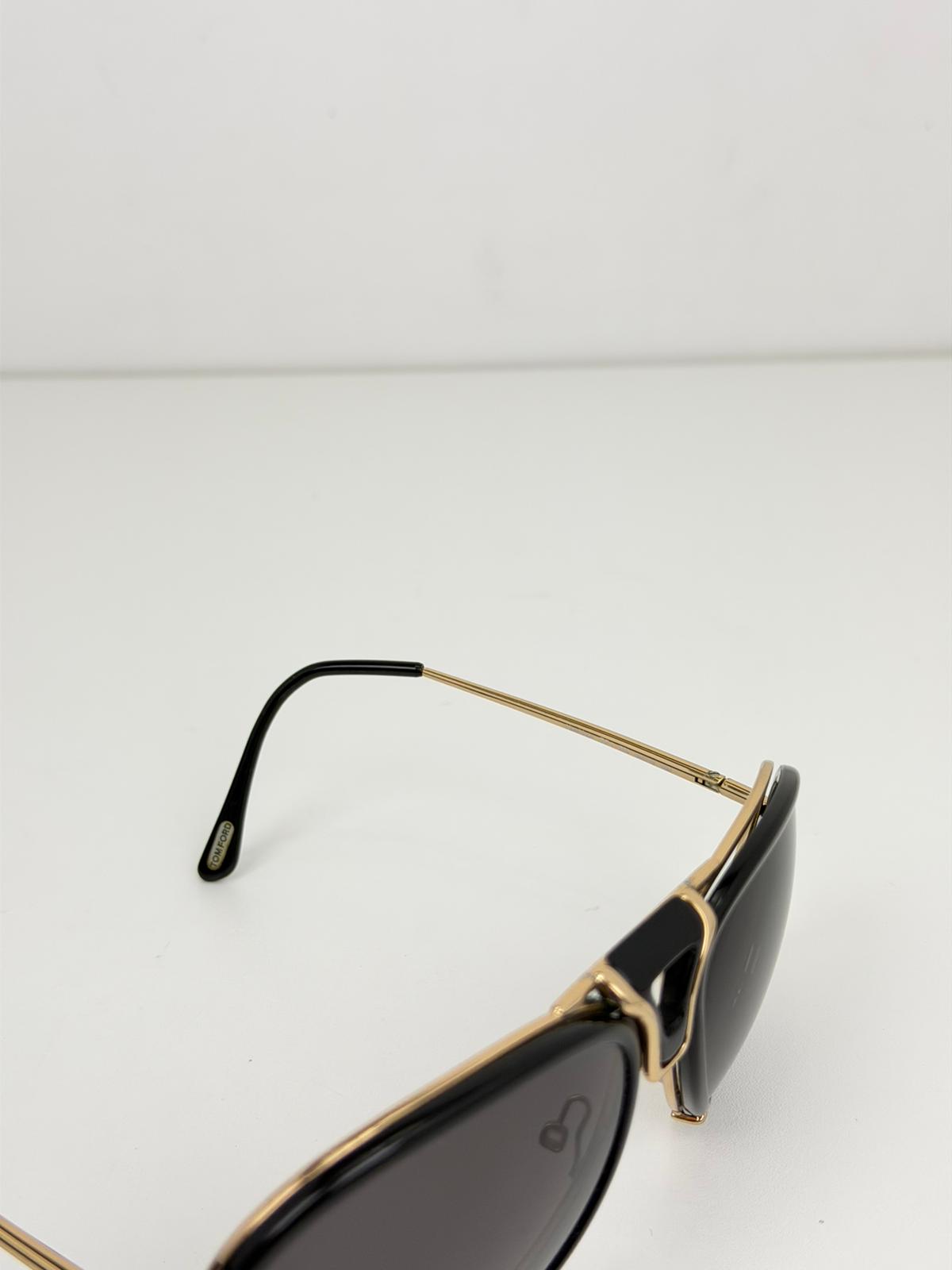 occhiali tom Ford neri e oro