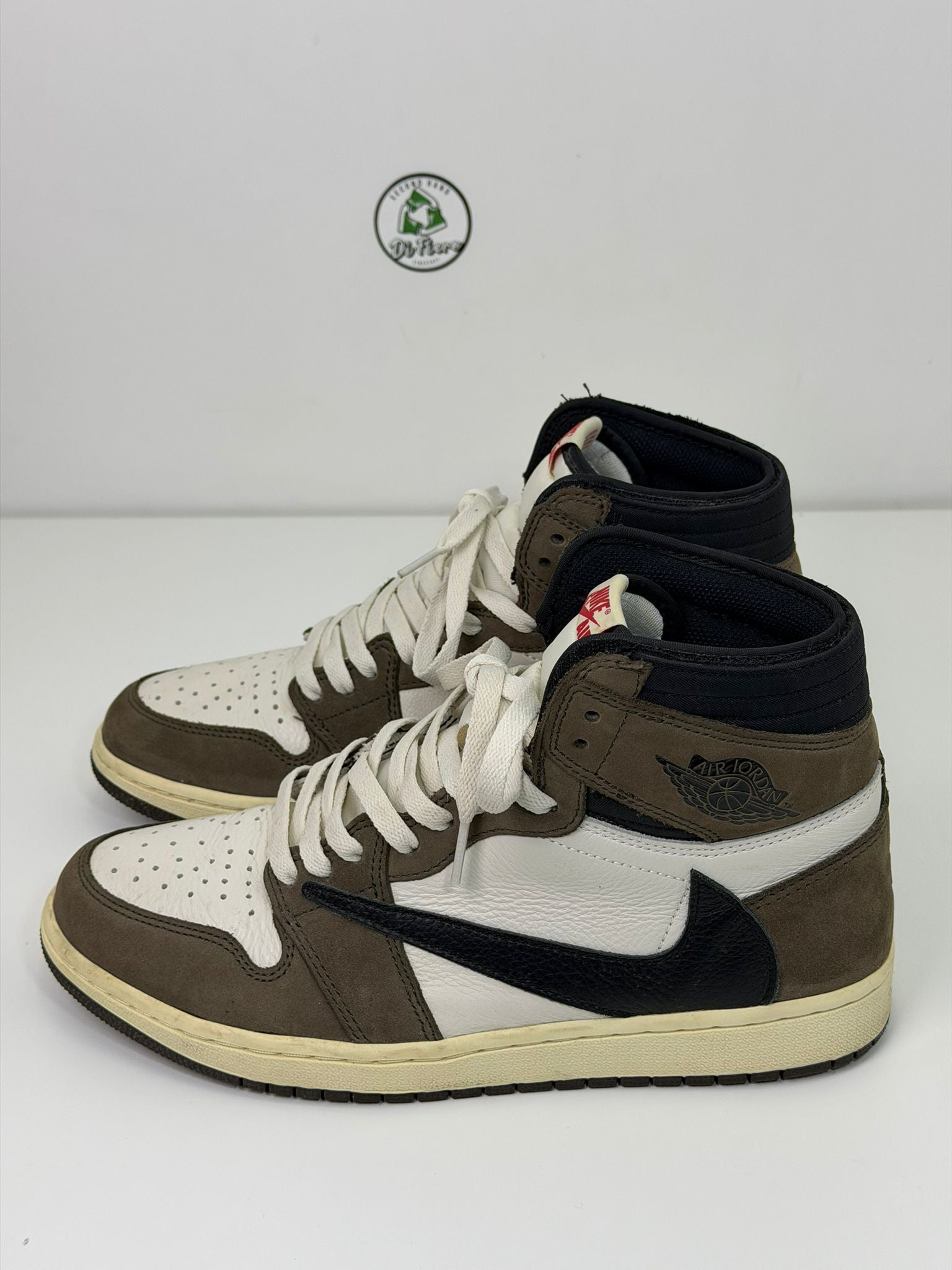 Travis scott Size 43 bianche  marroni e nere