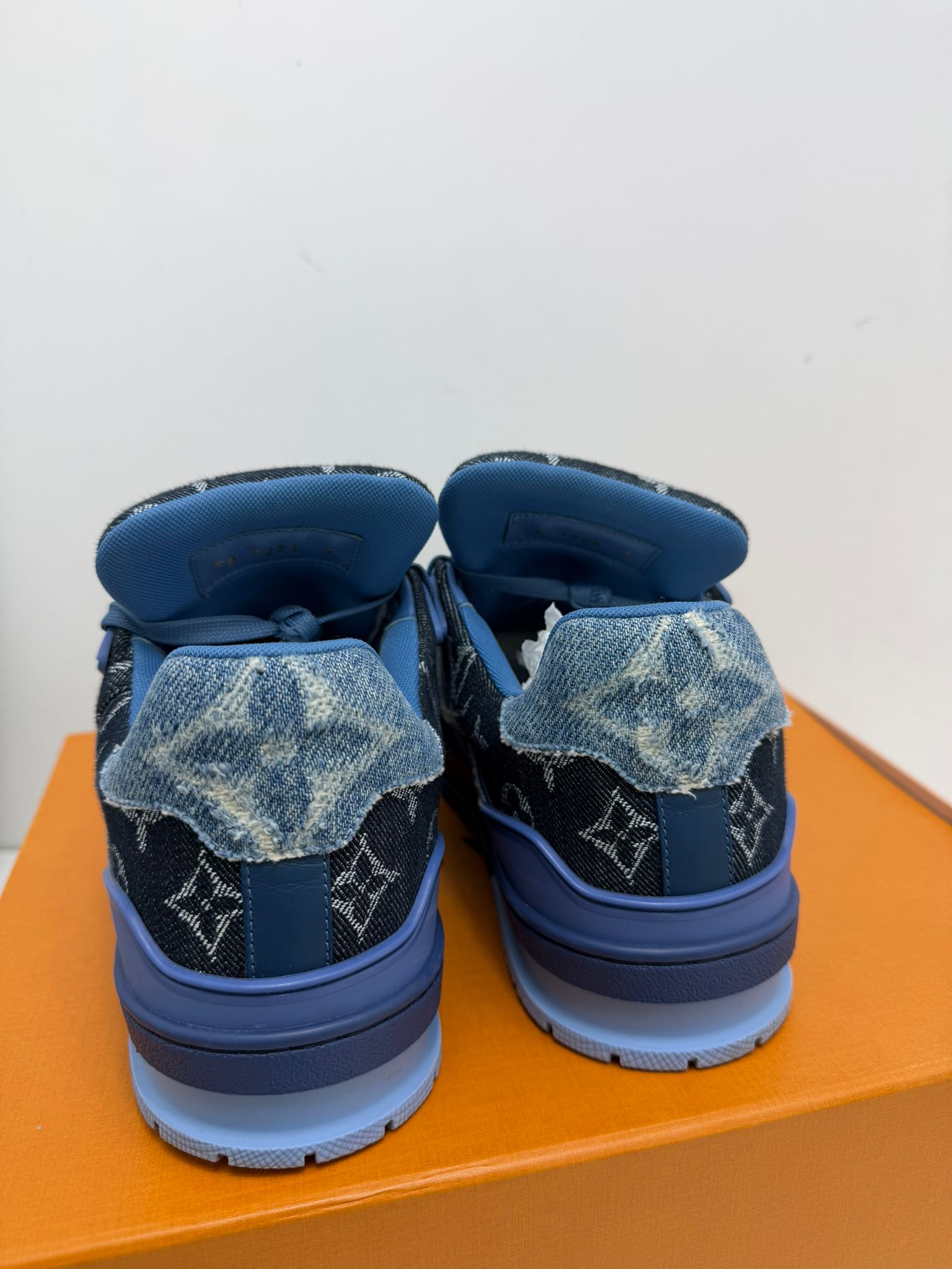 Louis Vuitton trainer 42 denim