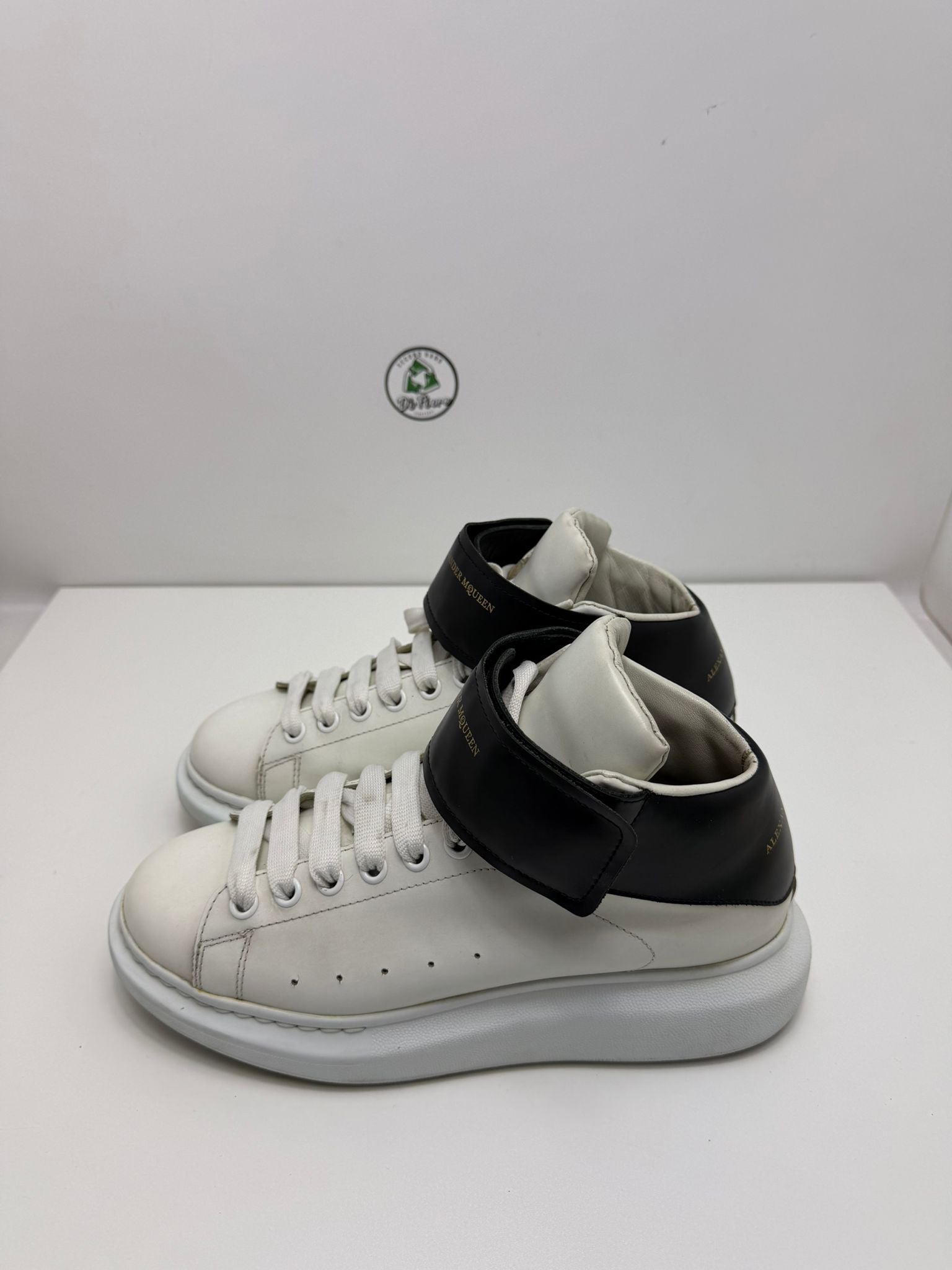 Alexander McQueen 42.5 nera e bianca