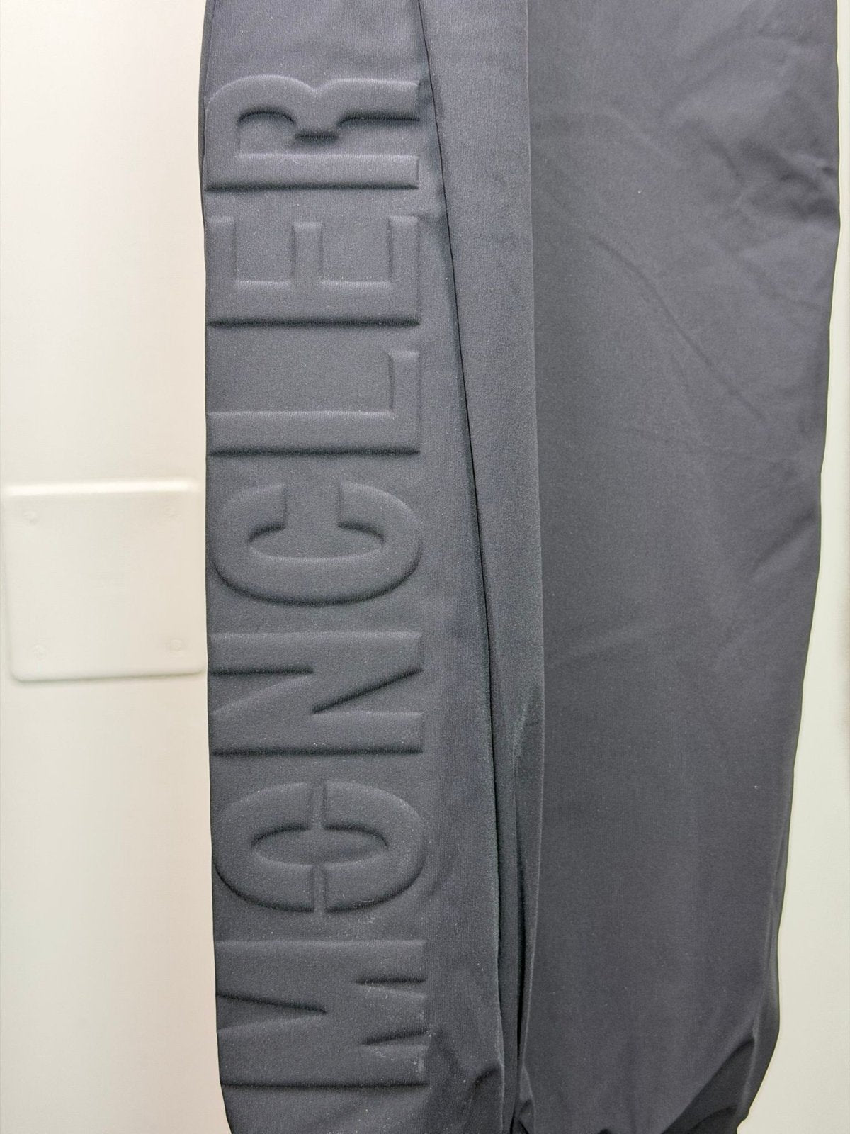 Pantalone Moncler taglia S nero - Second Hand Di Fiore