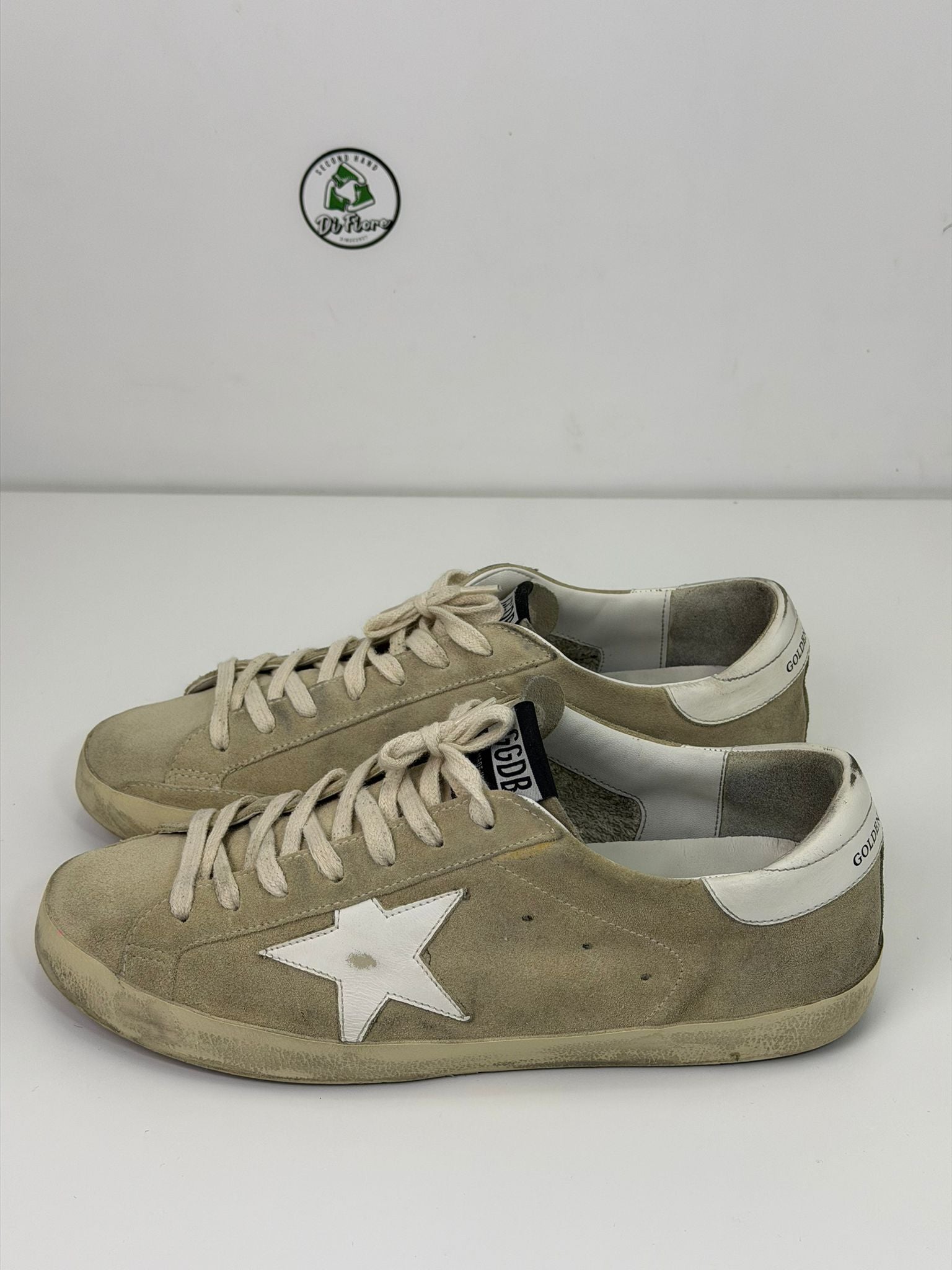 Golden goose effetto usato Size 42 beige e bianco