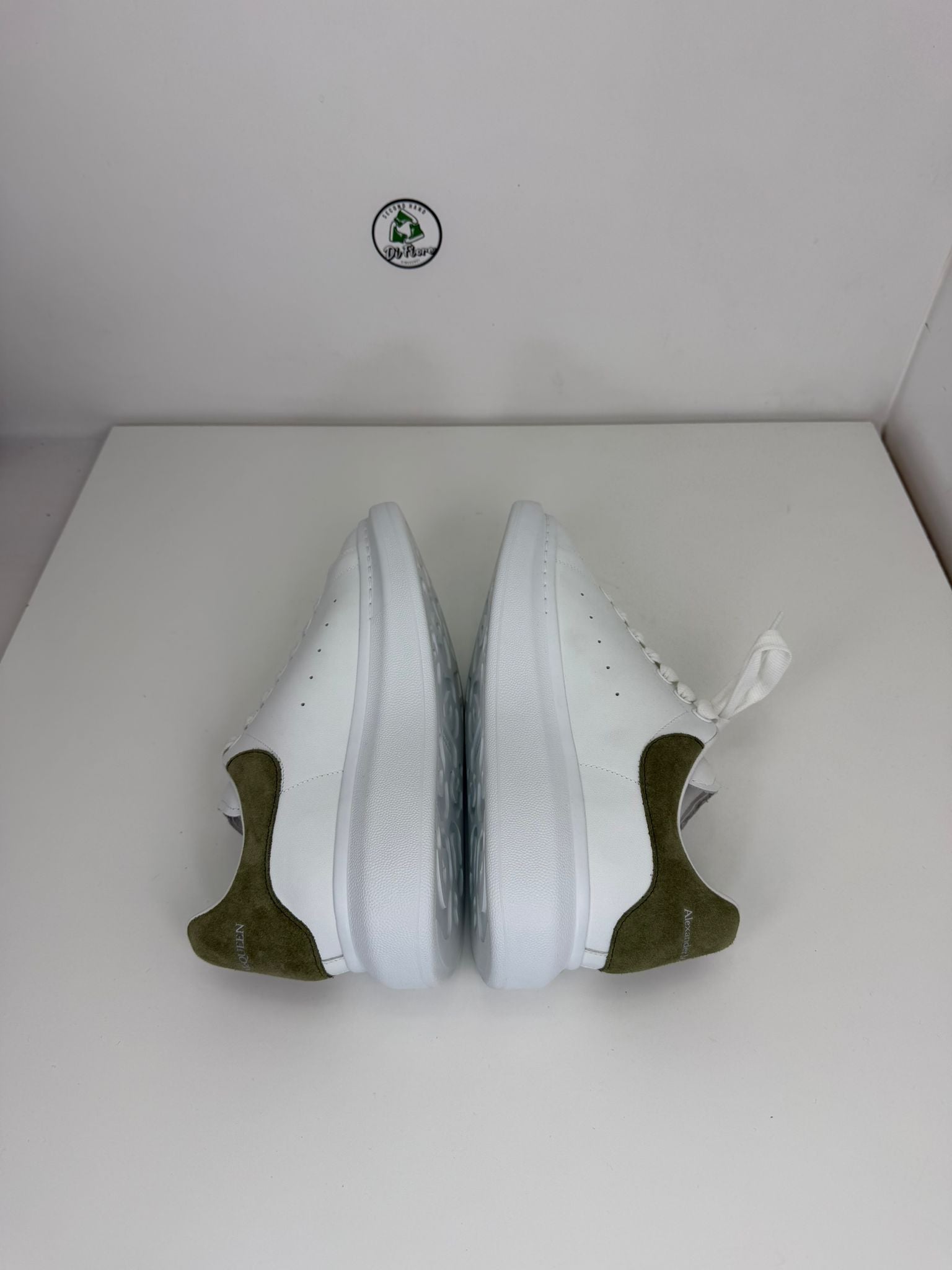 McQueen Size 40 bianca e verde