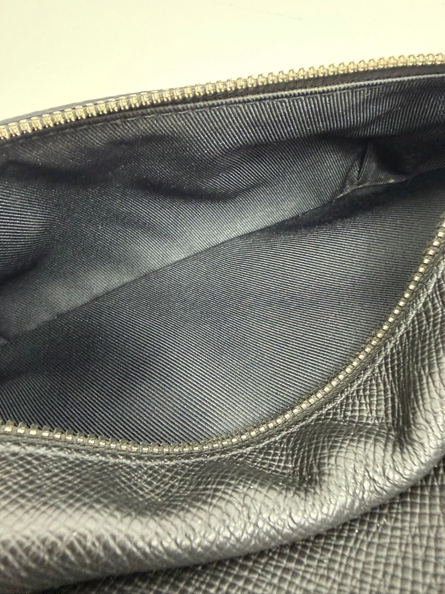 borsello Louis Vuitton nero