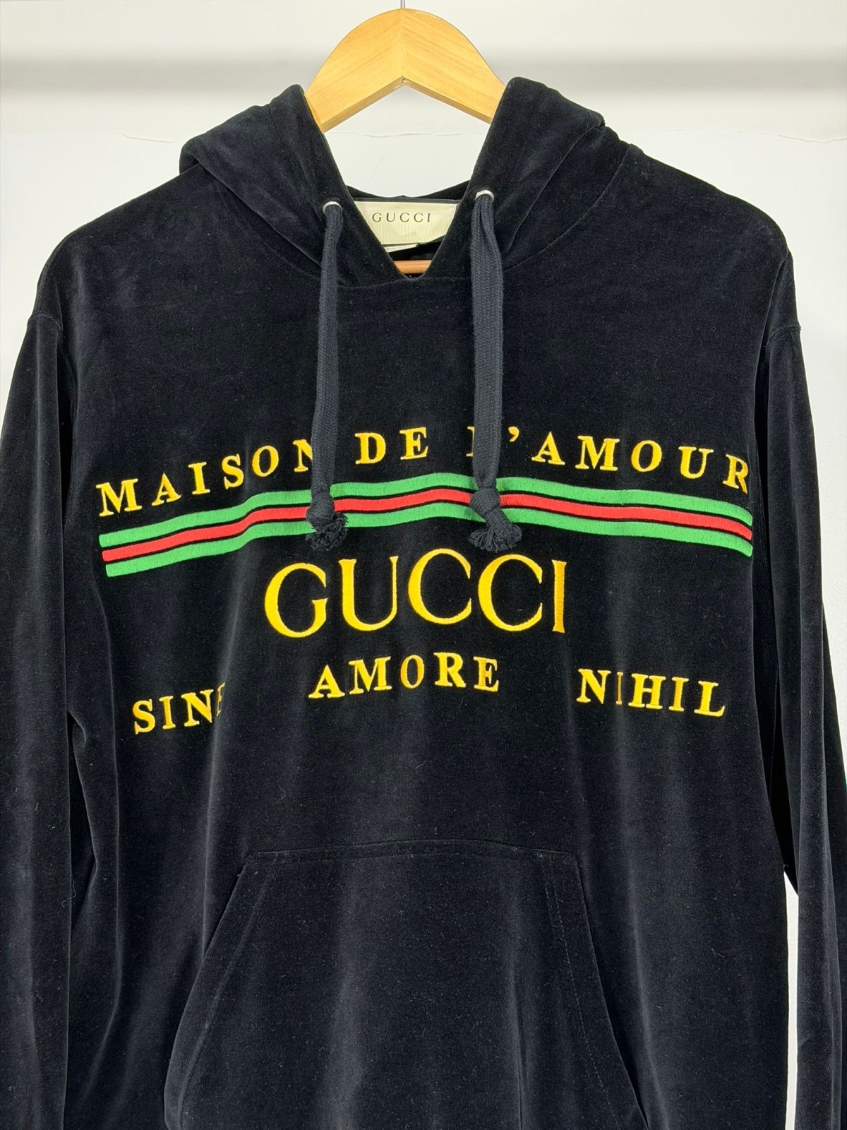 Felpa Gucci Size S nera e gialla - Second Hand Di Fiore