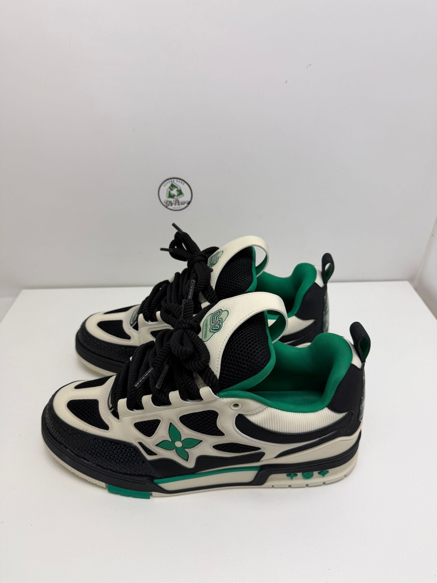 Louis Vuitton skate Size 11=45 veste 46 nera verde e bianca