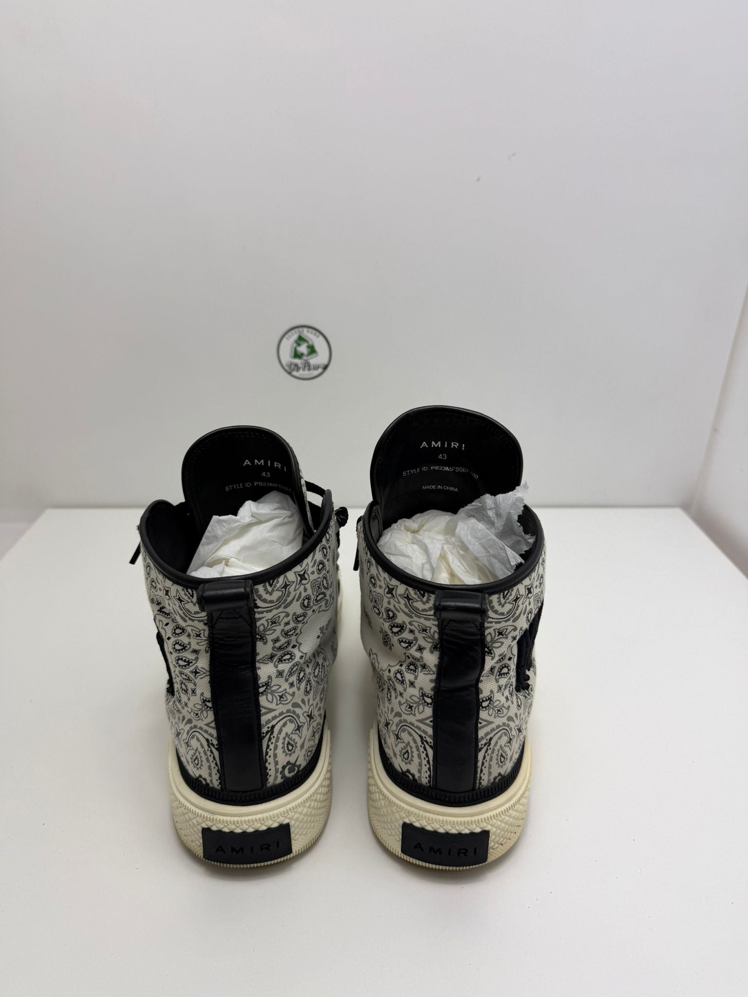 Amiri Size 43 bianche e nere