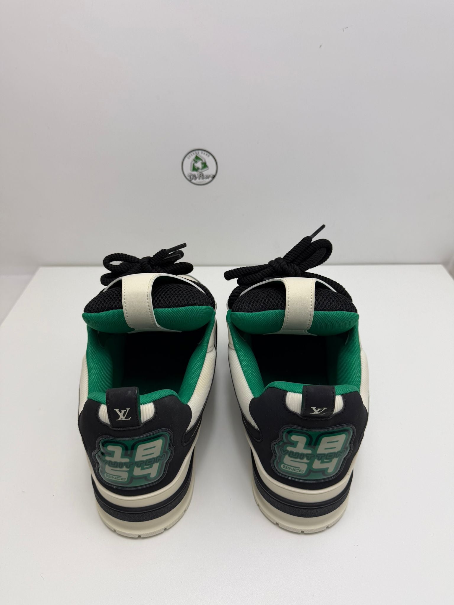 Louis Vuitton skate Size 11=45 veste 46 nera verde e bianca