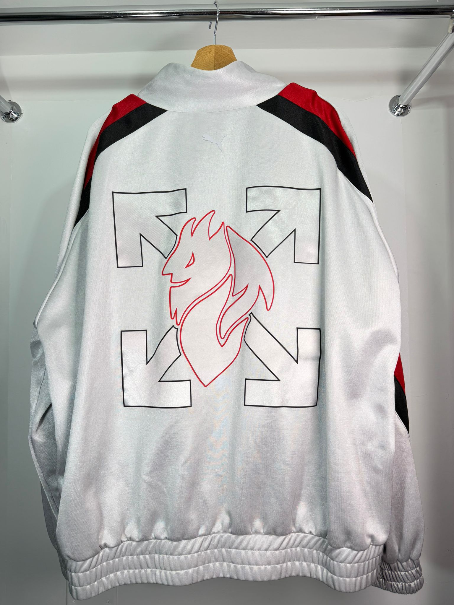 Completo Off white X AC Milan Size XL grigia rossa e nera