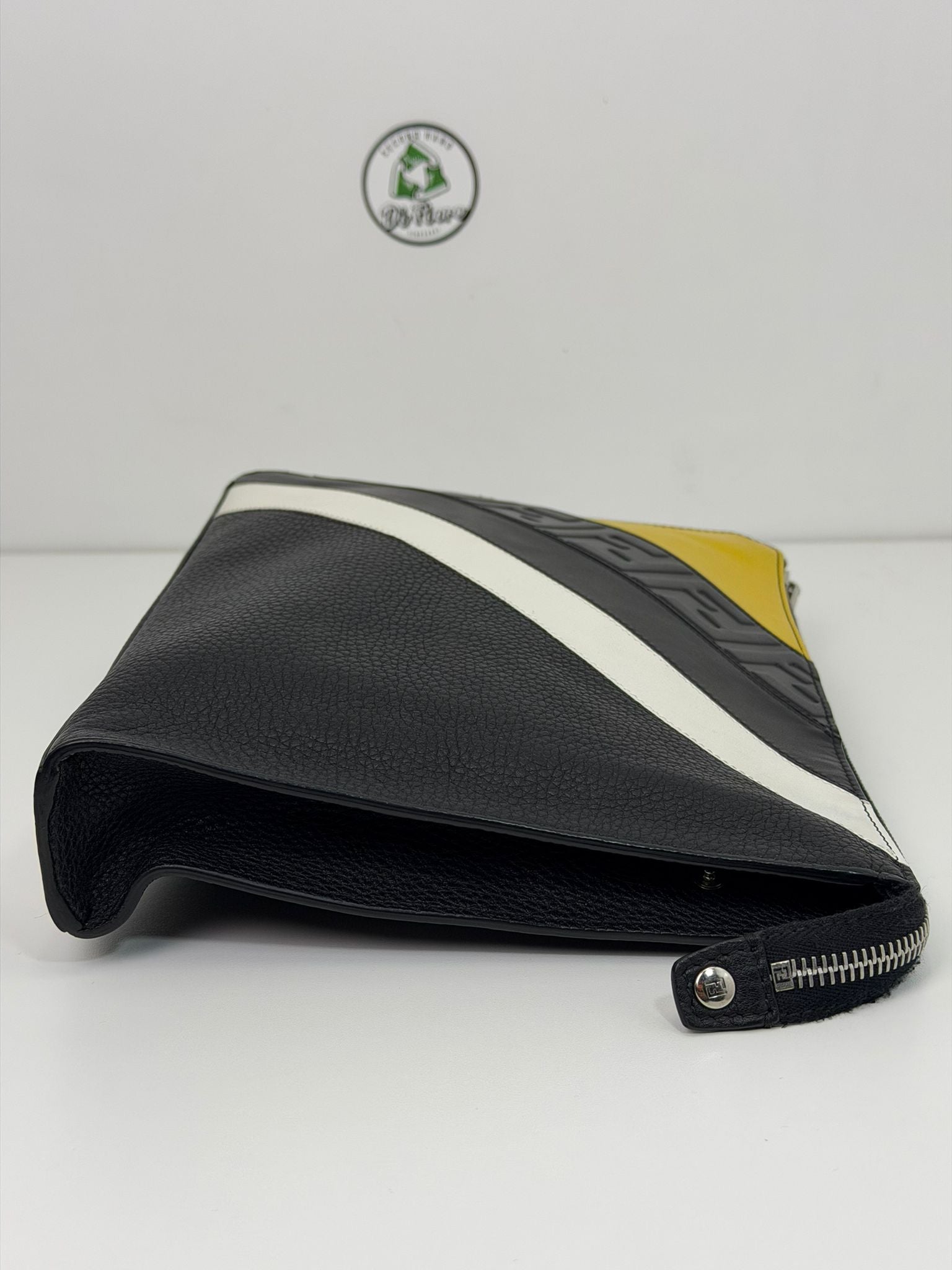 pochette Fendi nera bianca e gialla