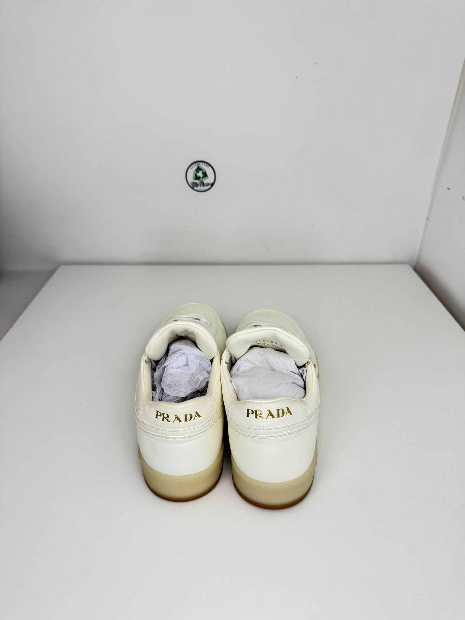 Prada downtown Size 7=41 panna