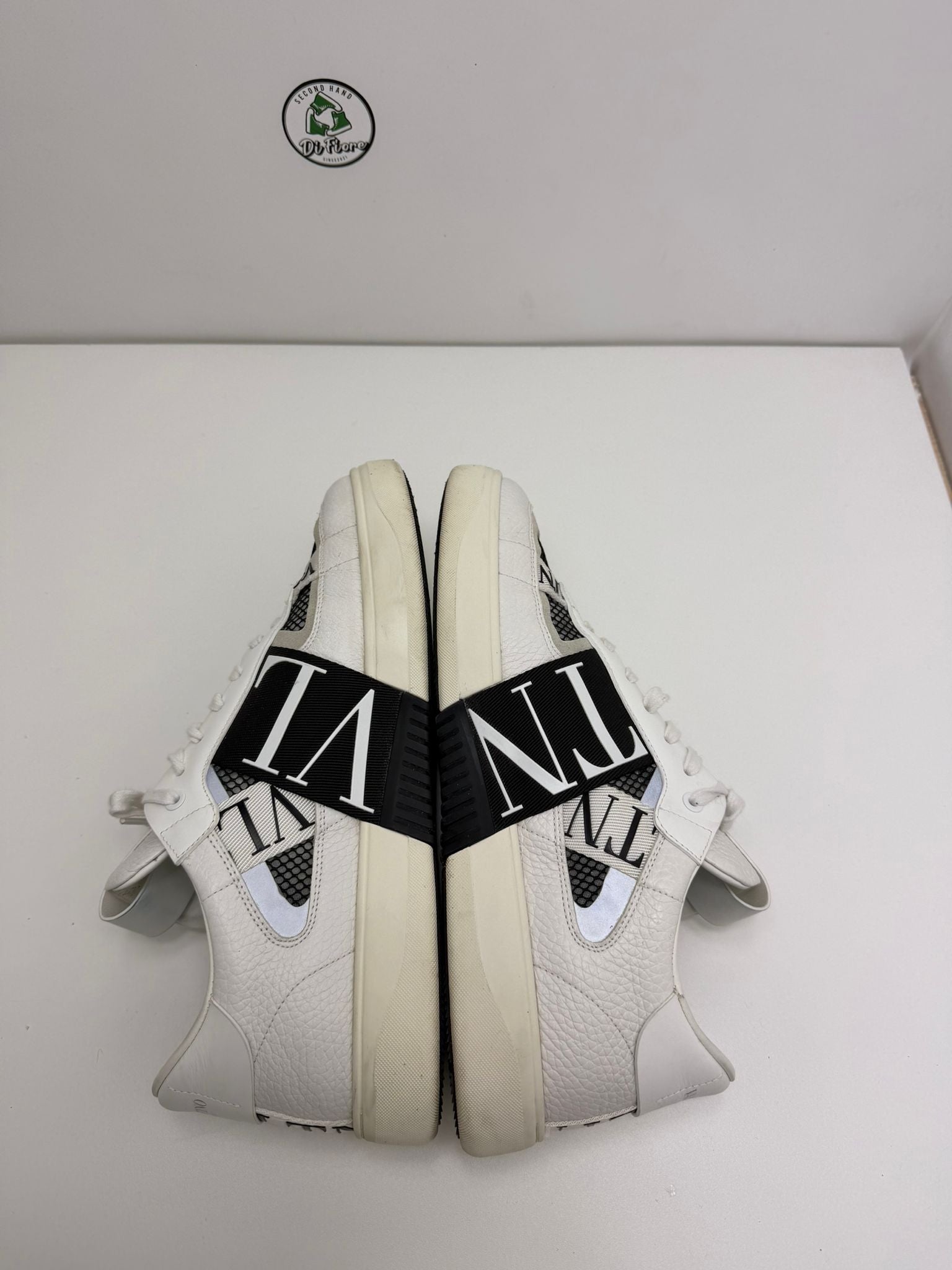 Valentino Size 44 Bianca e nera